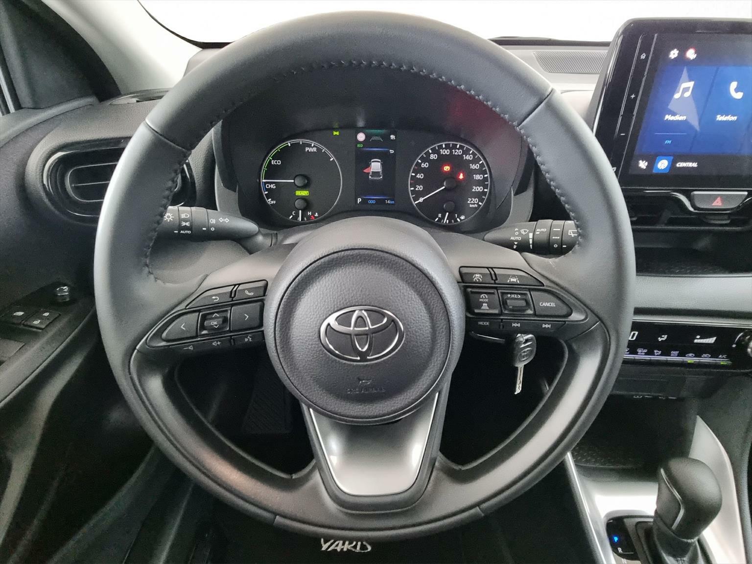 TOYOTA Yaris 1.5 Hybrid Active-image-8