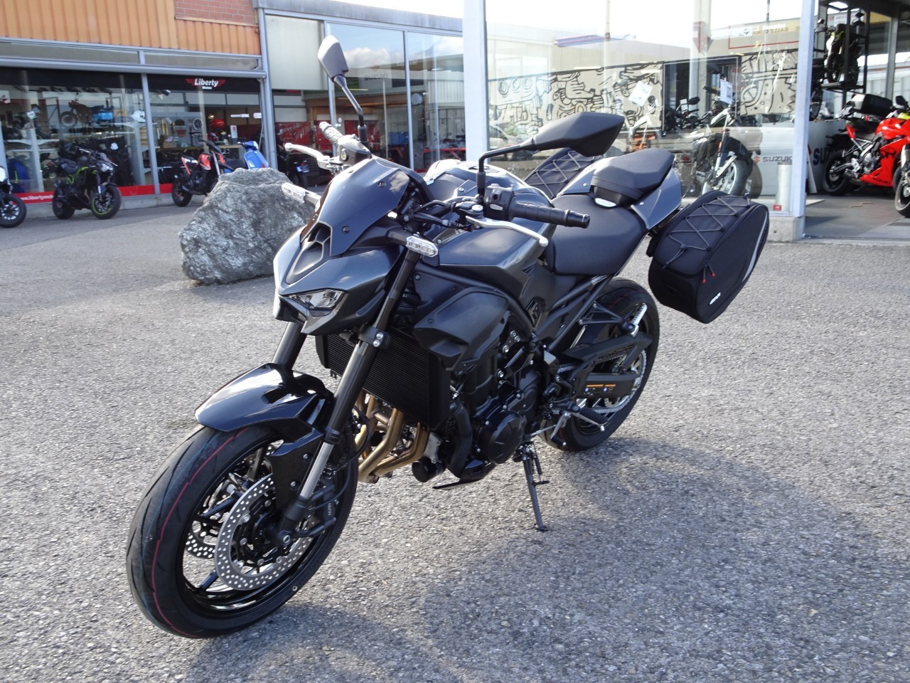 KAWASAKI Z 900 (35kW)-image-3