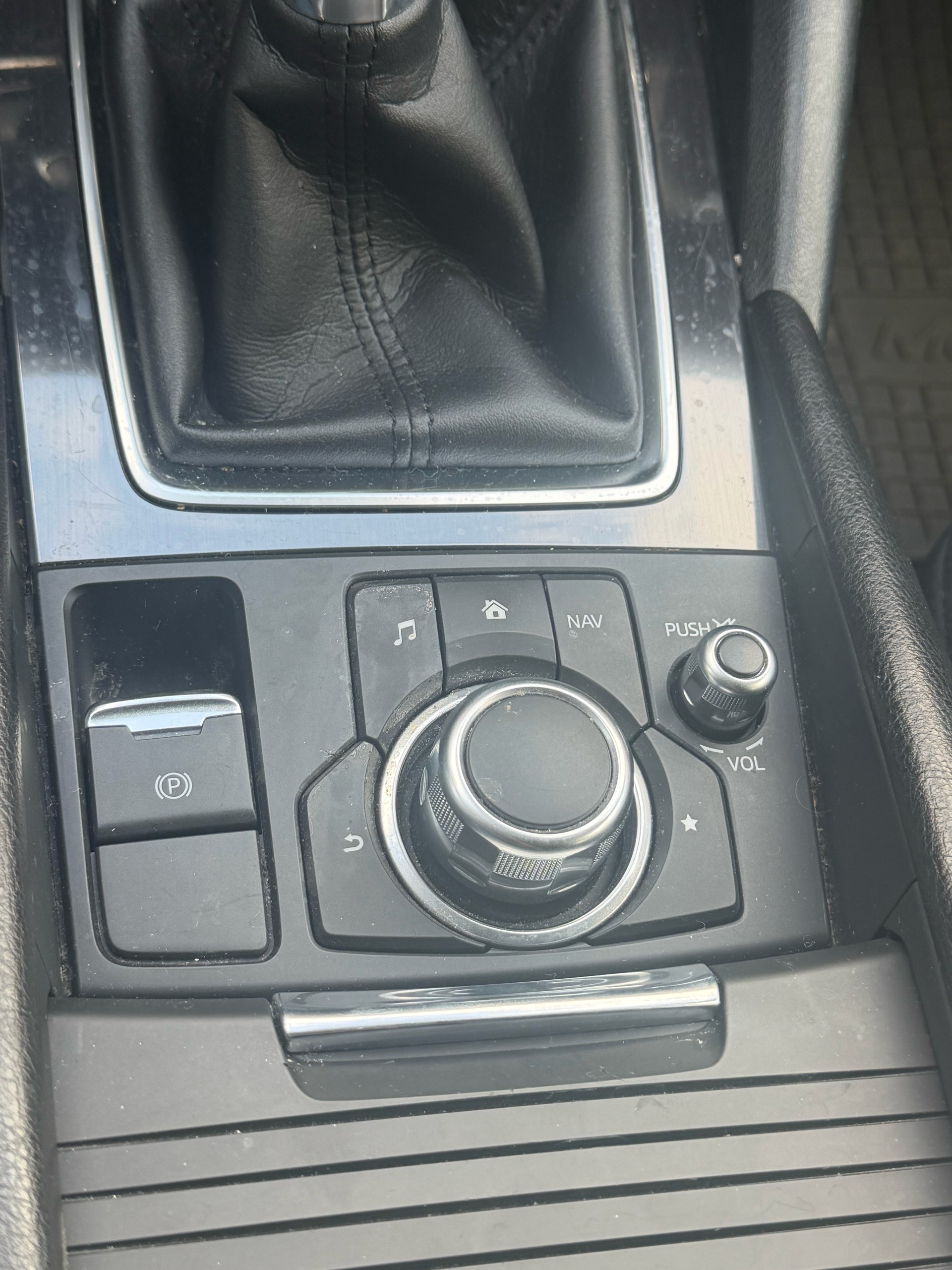 MAZDA 6 Sportwagon 2.2 D 16V Ambition-image-15