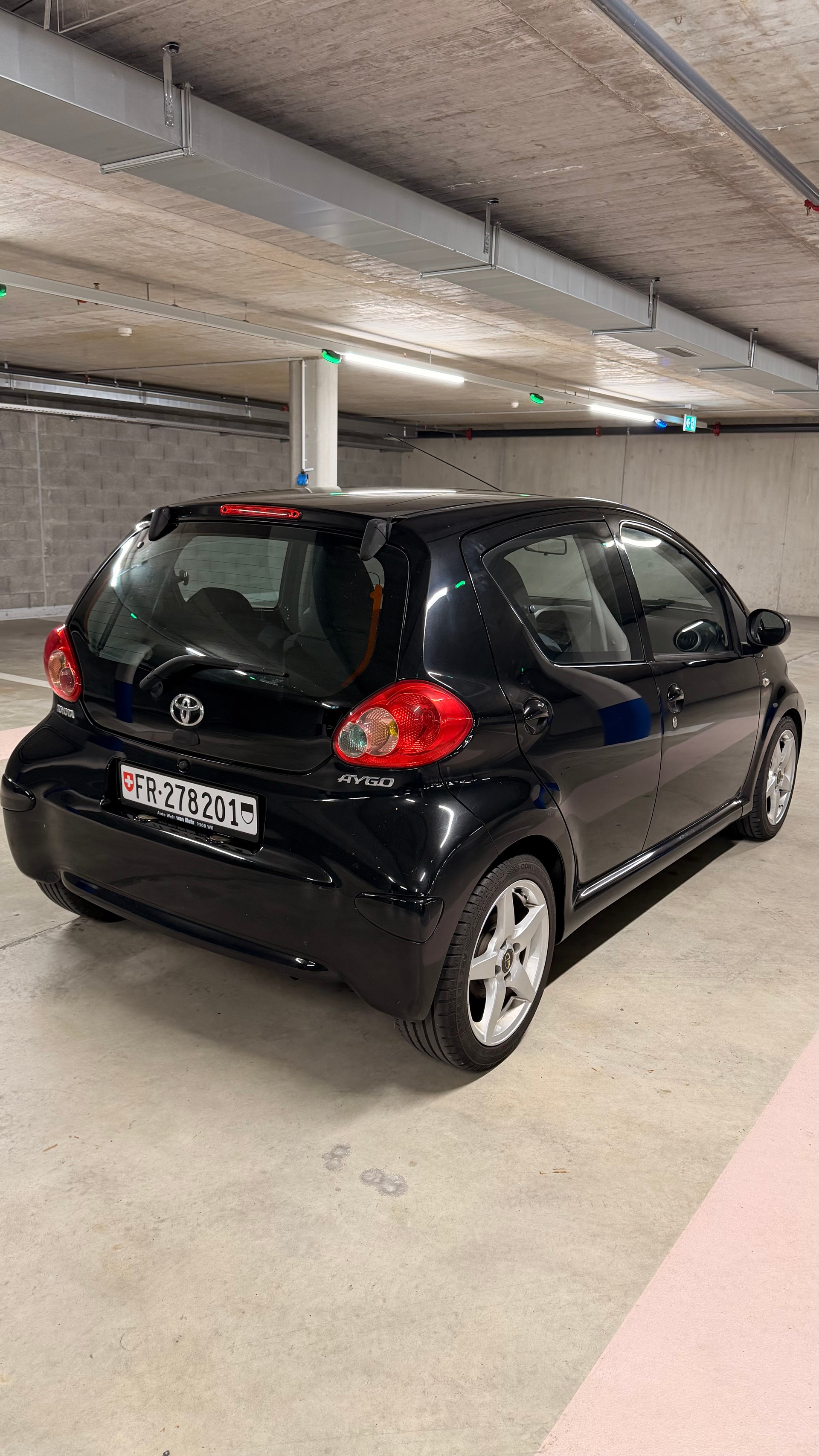 TOYOTA Aygo 1.0 Linea Luna-image-5