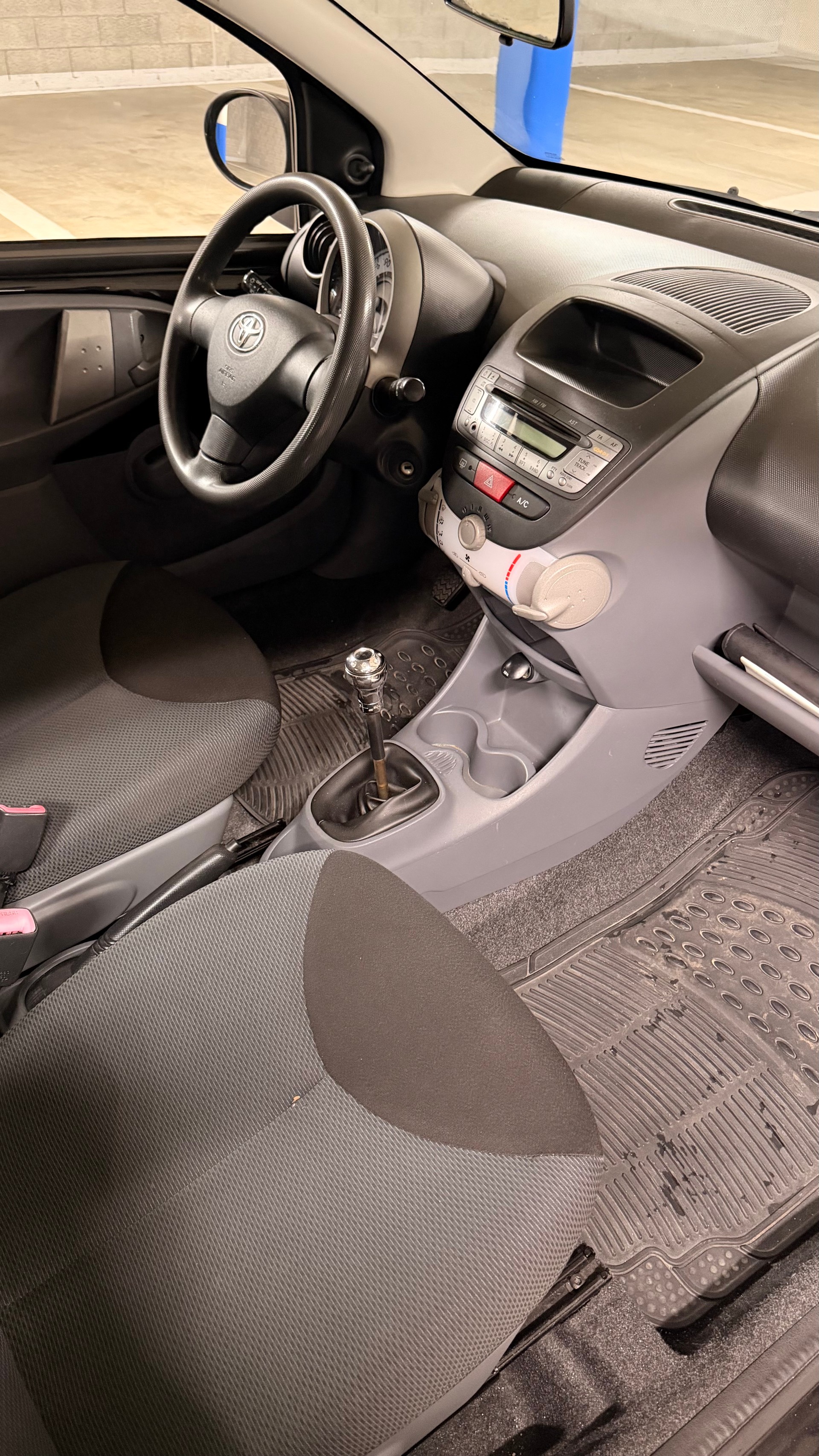 TOYOTA Aygo 1.0 Linea Luna-image-12