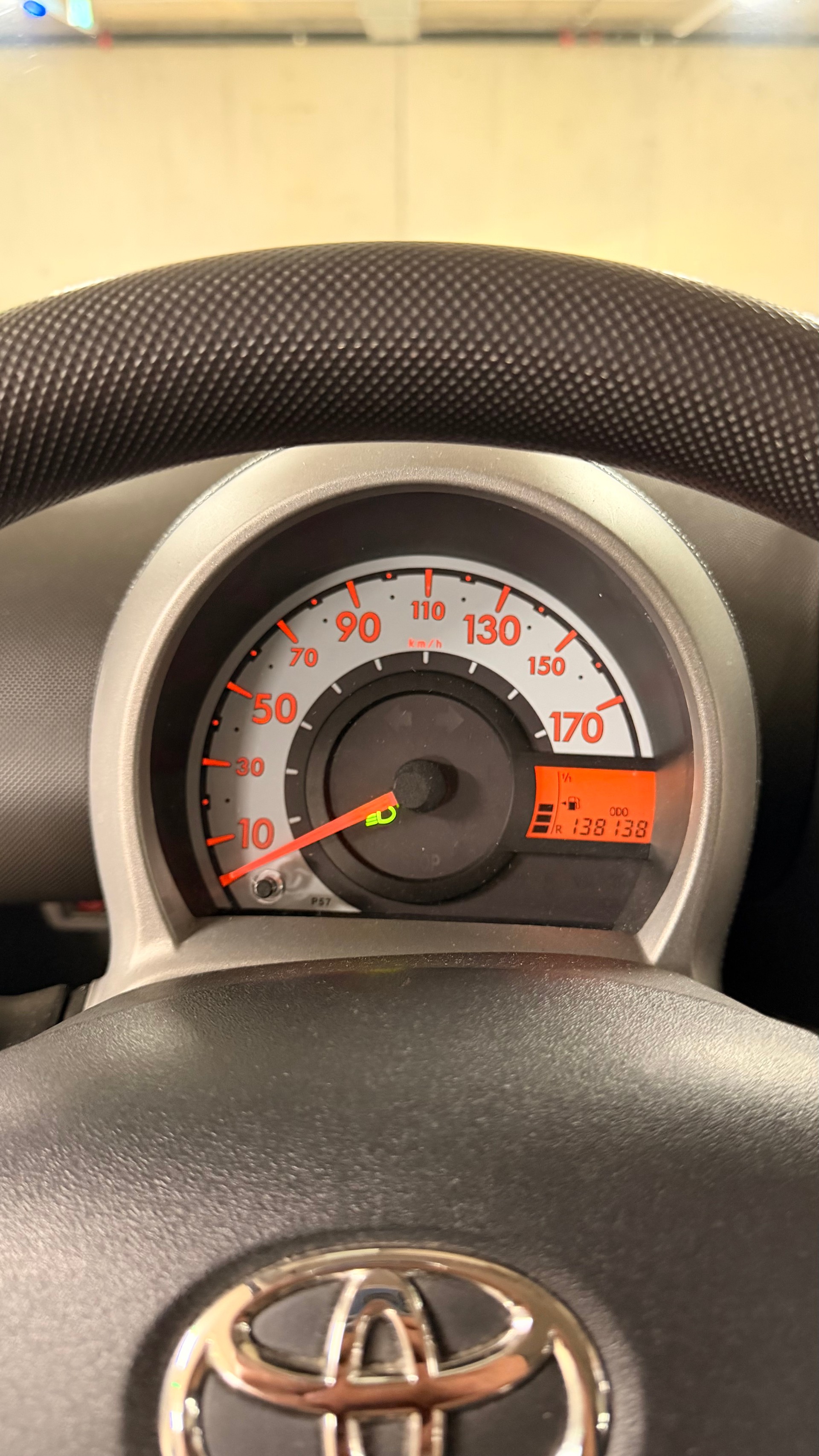 TOYOTA Aygo 1.0 Linea Luna-image-13