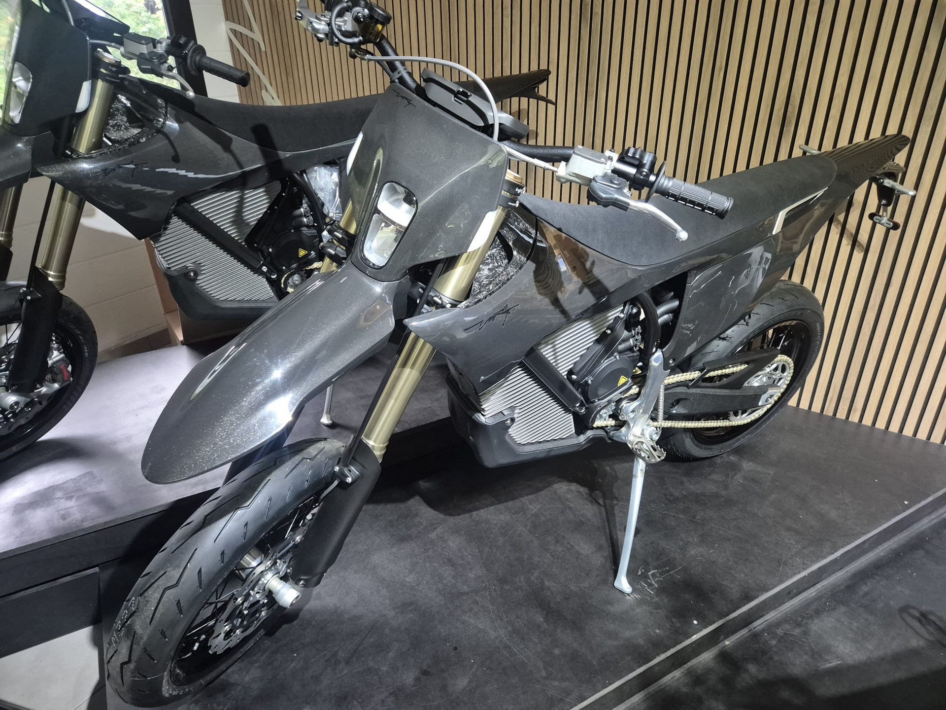 STARK VARG SM 80CV-image-1
