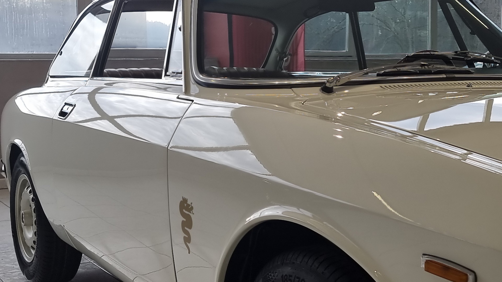 ALFA ROMEO GT 1600 Veloce-image-11