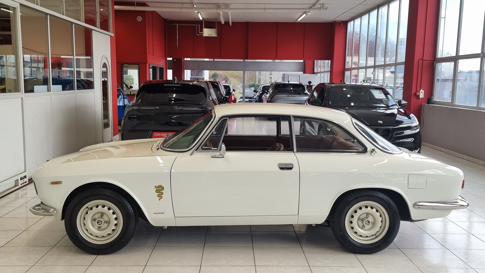 ALFA ROMEO GT 1600 Veloce-image-4