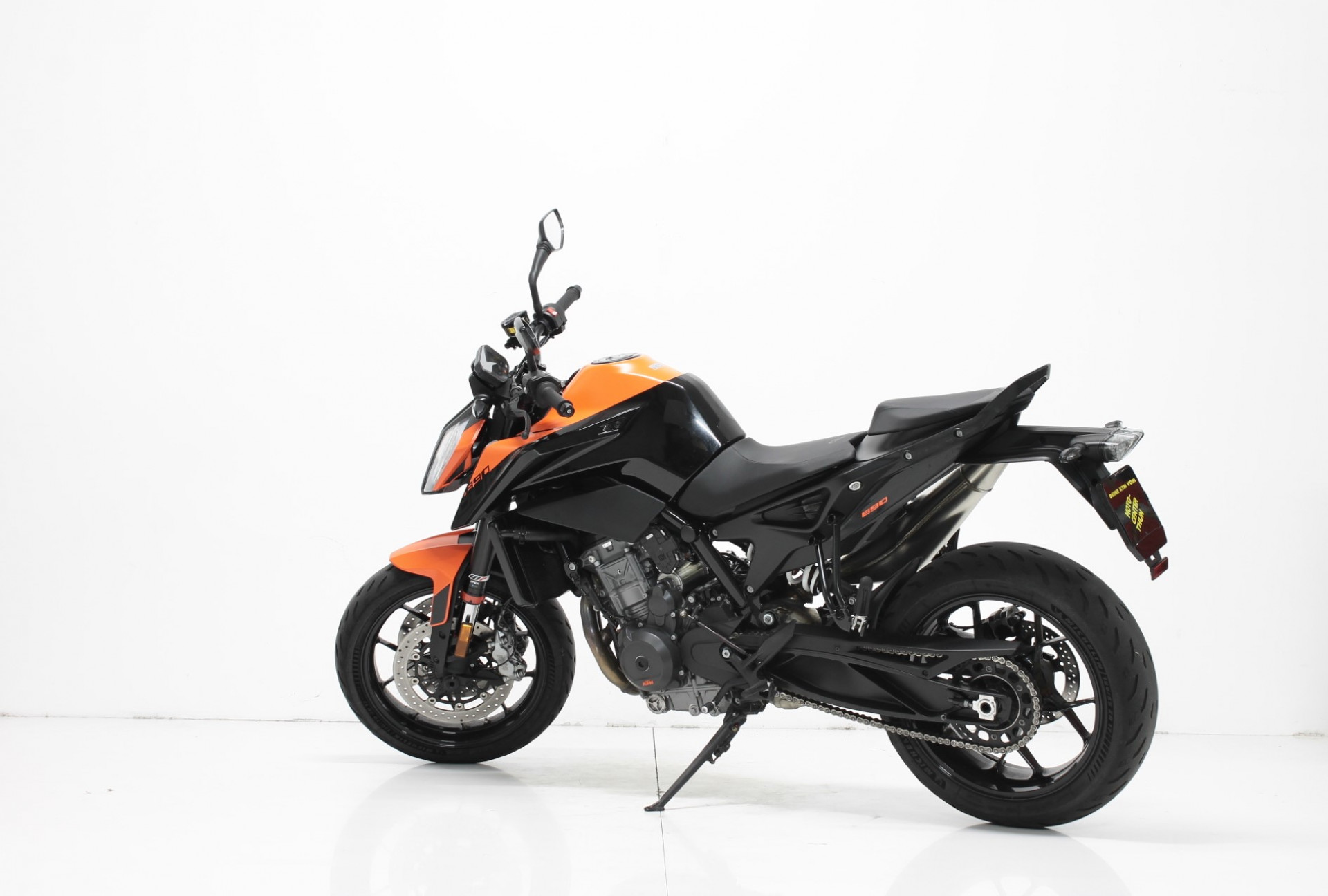 KTM 890 Duke-image-3