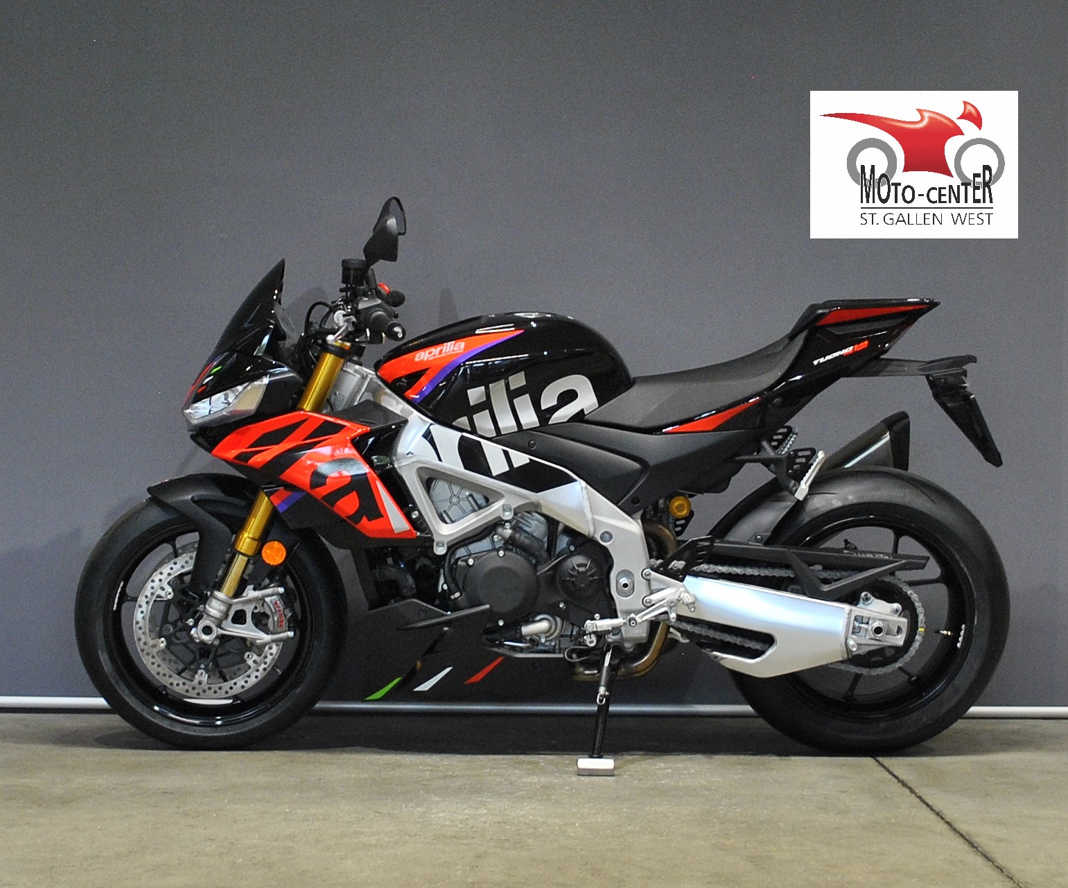 APRILIA Tuono V4 1100 Factory-image-2