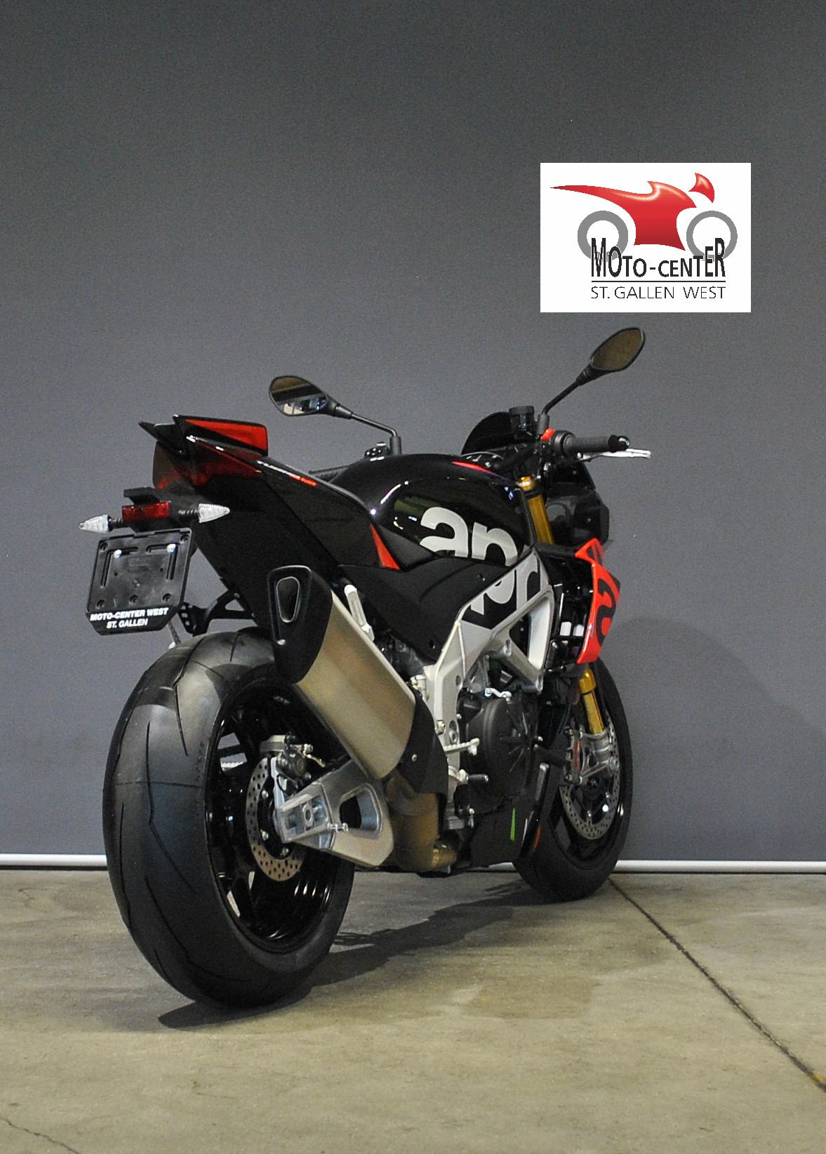 APRILIA Tuono V4 1100 Factory-image-4
