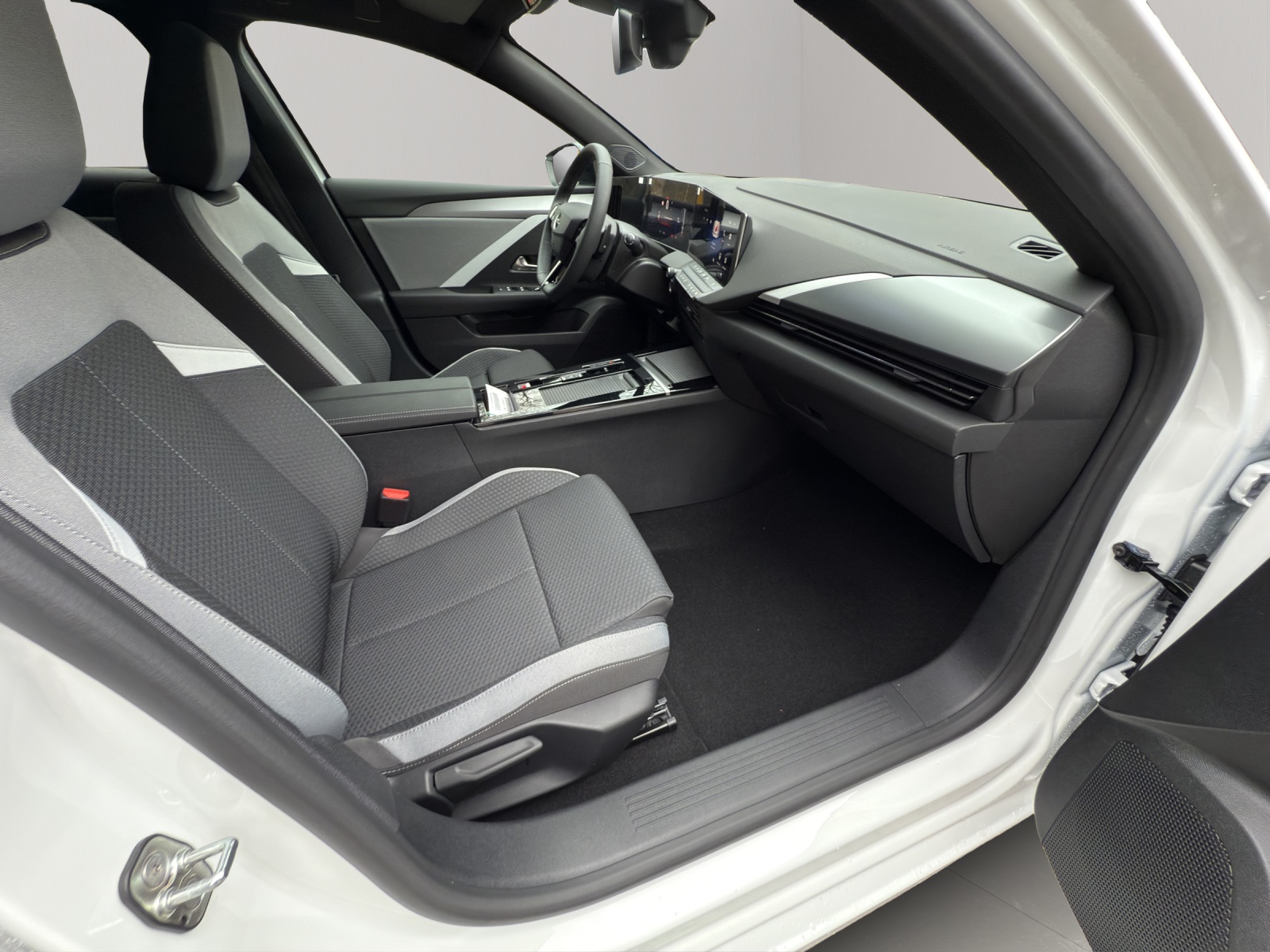 OPEL Astra L Sports Tourer 1.2 Turbo HYBRID-image-13