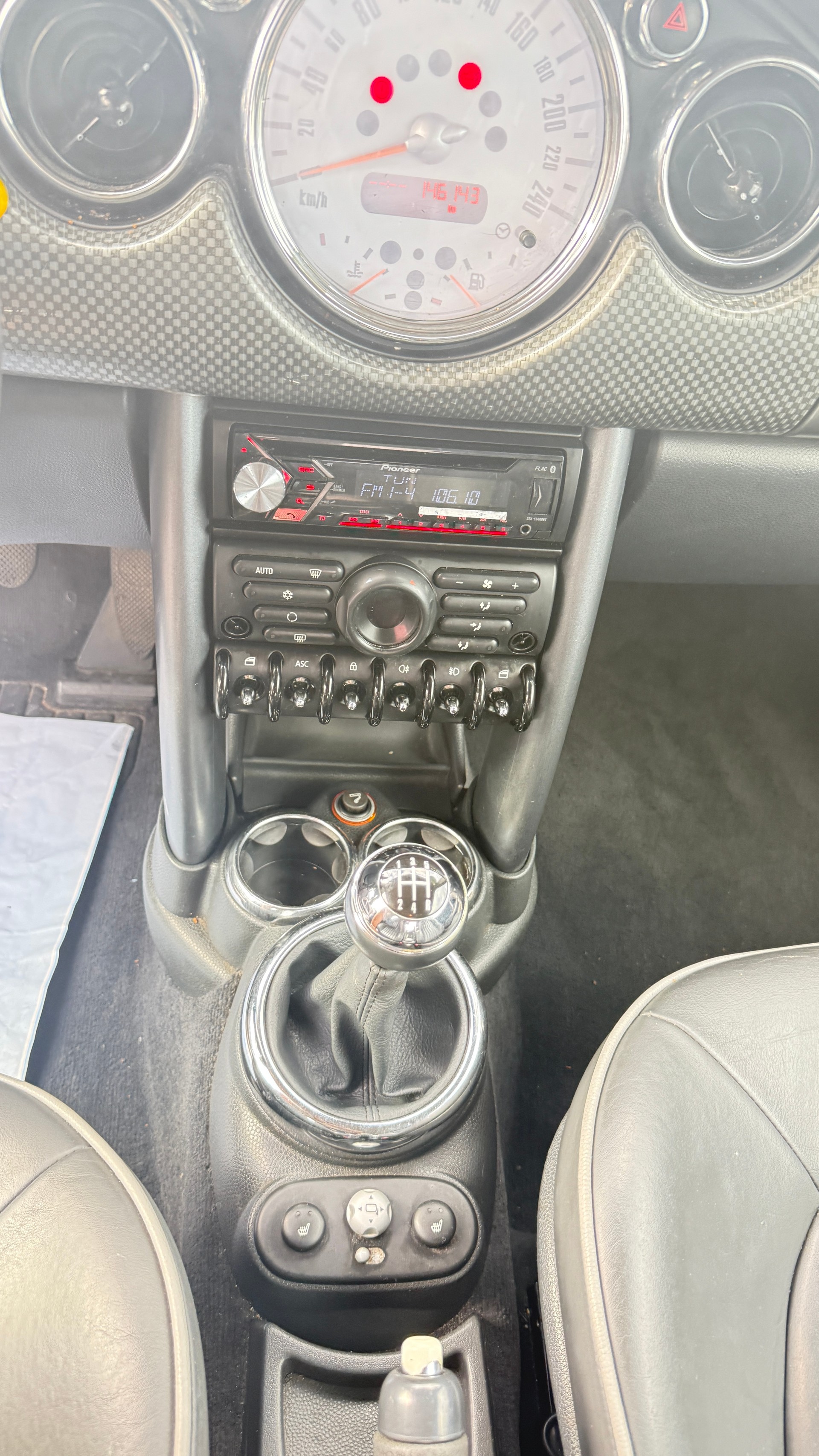 MINI One-image-9