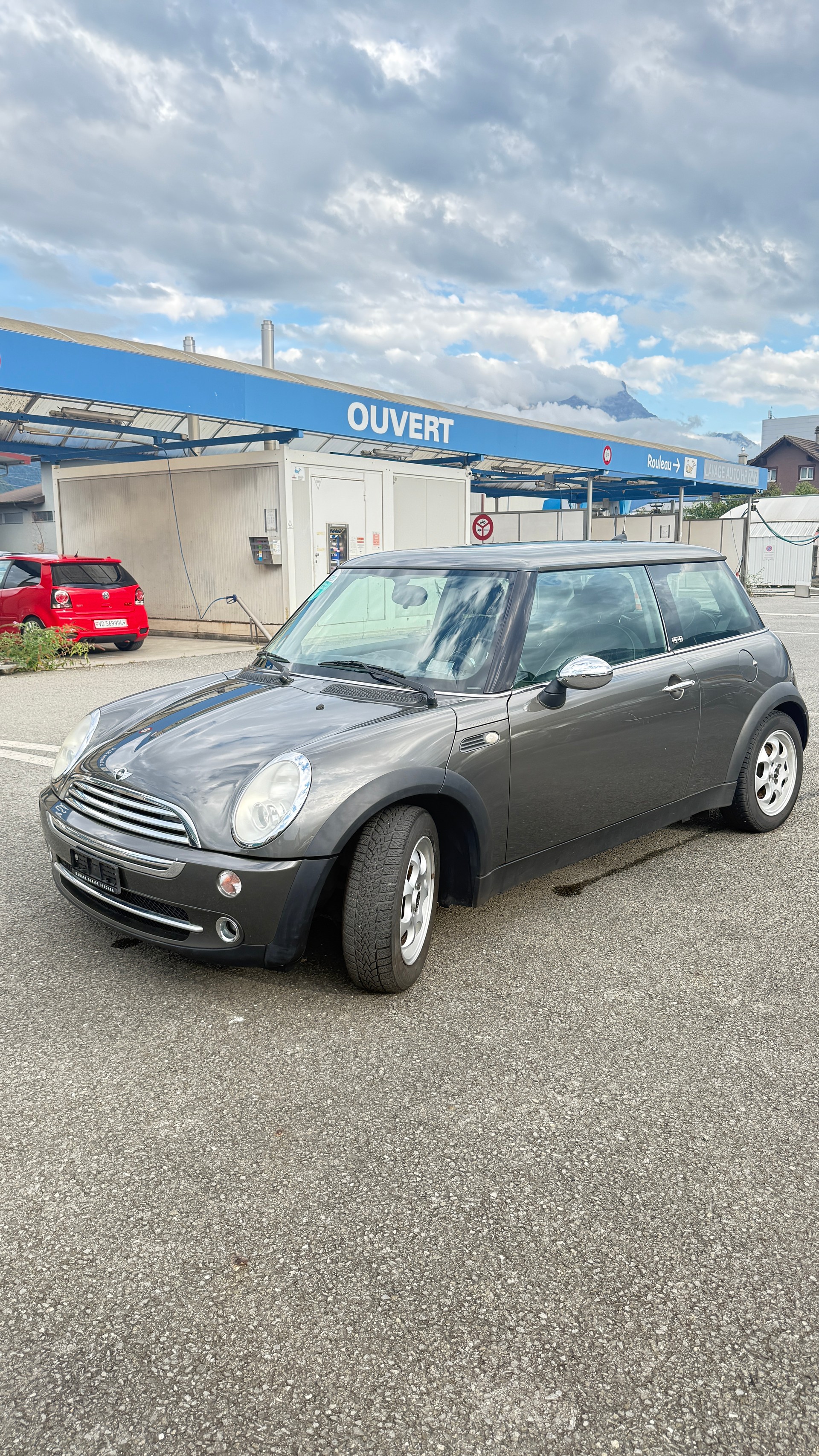 MINI One-image-2
