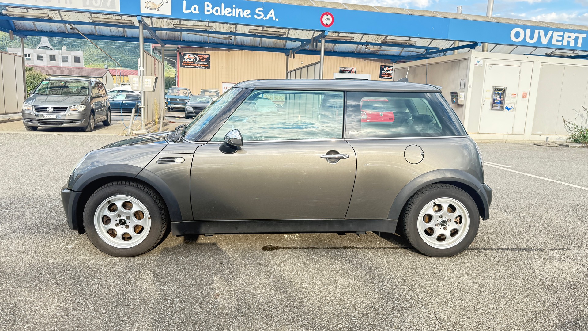MINI One-image-3