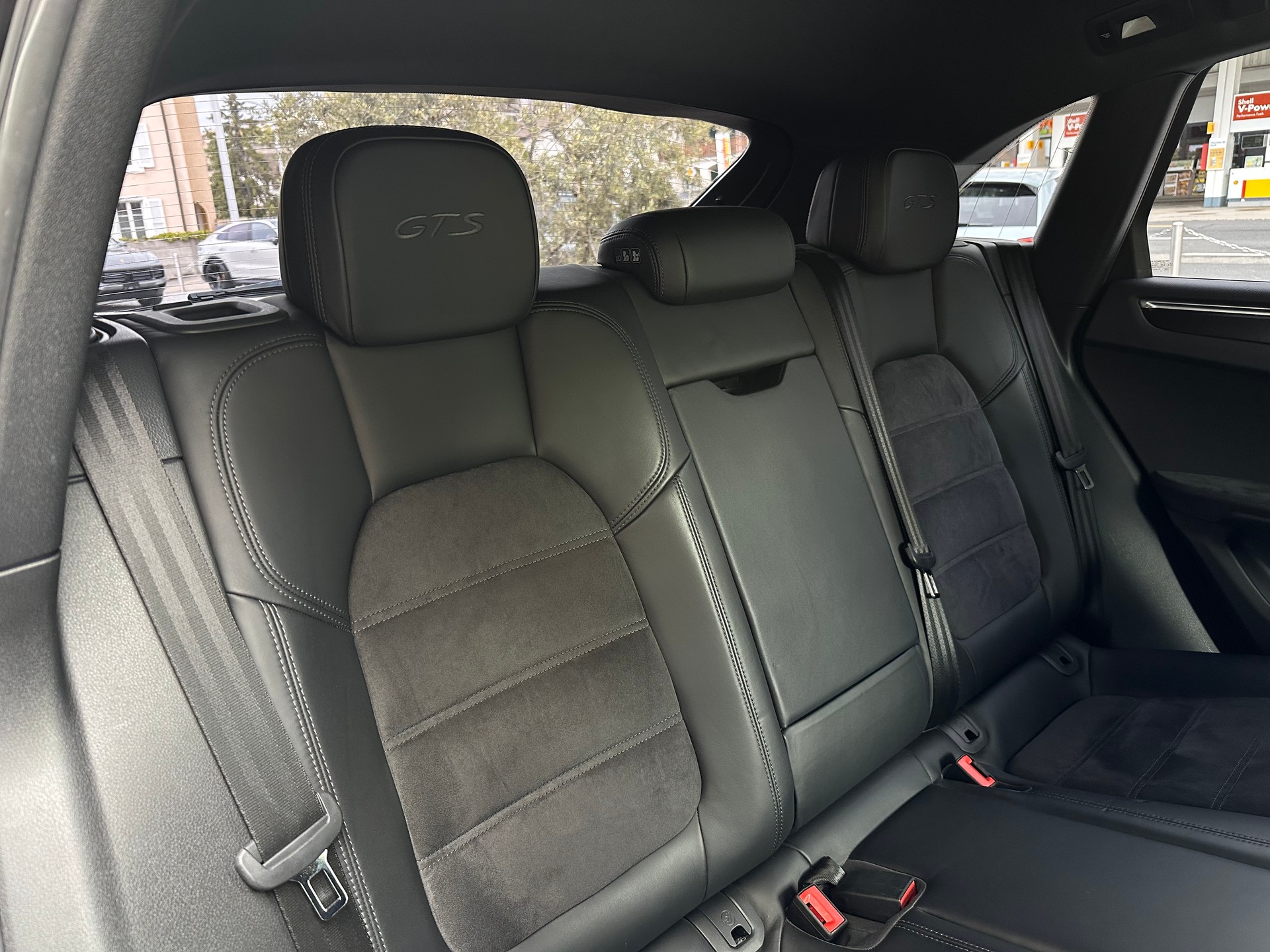 PORSCHE Macan GTS-image-11