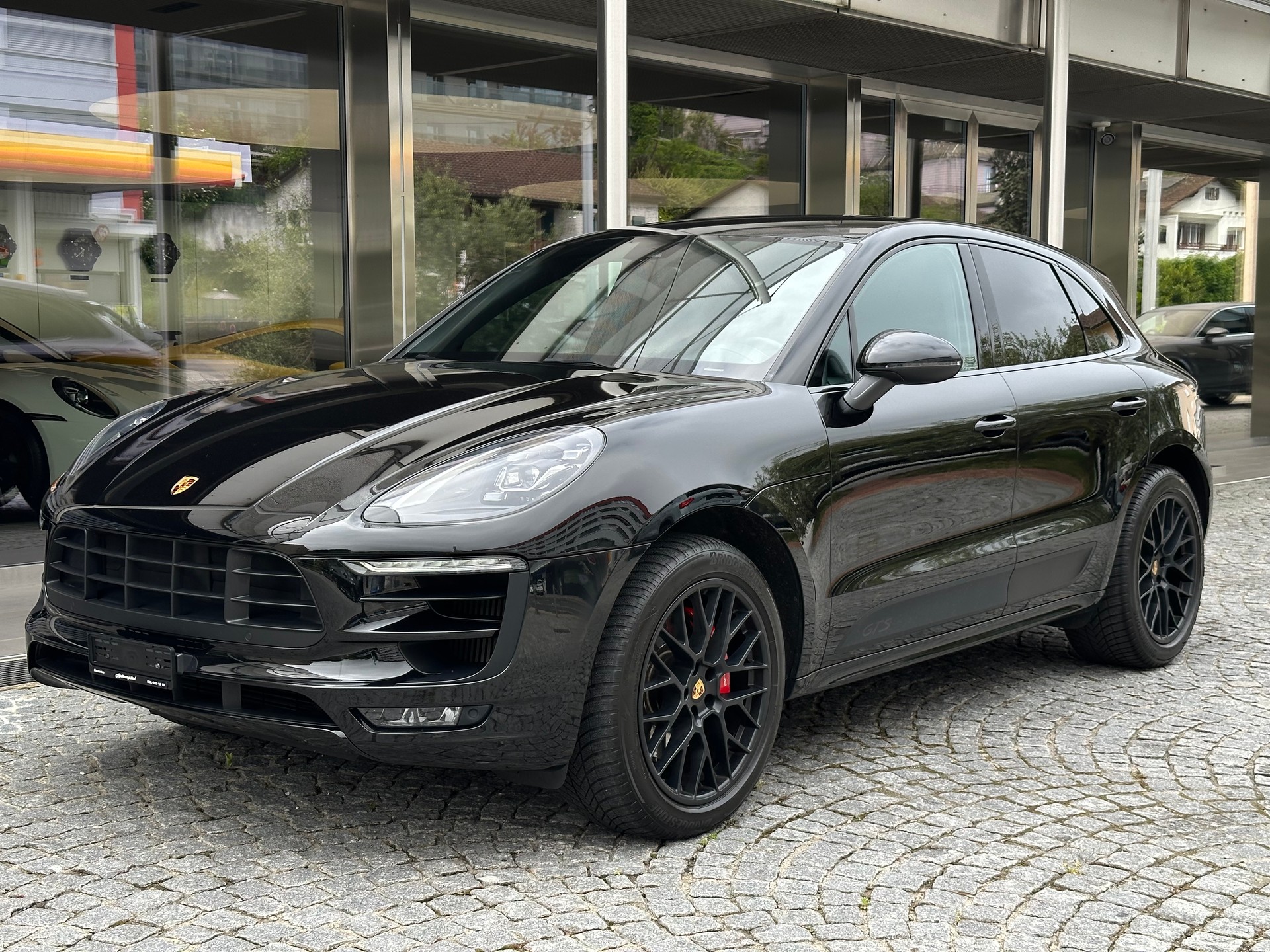 PORSCHE Macan GTS