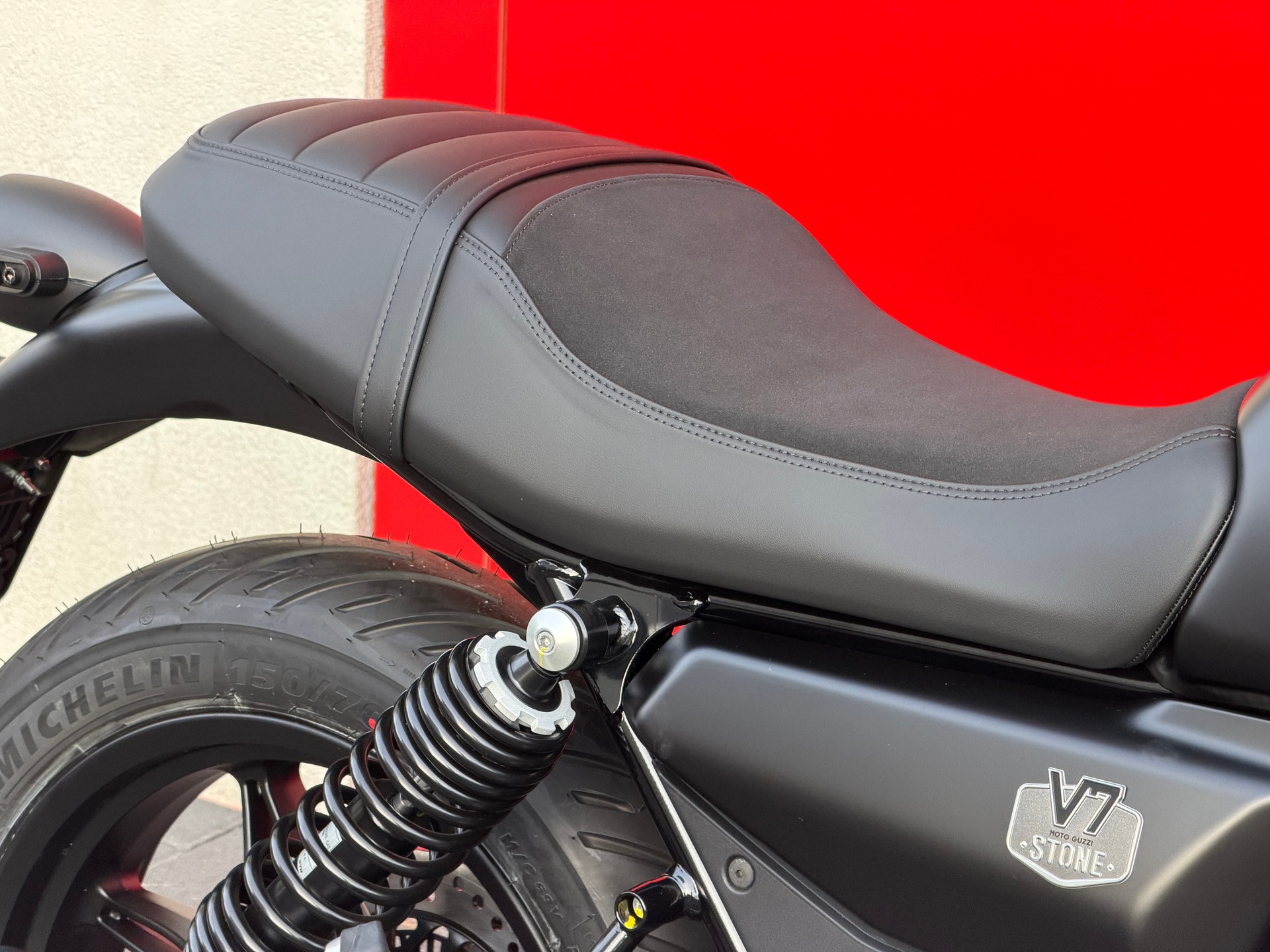 MOTO GUZZI V7 IV 850 Stone (35kW) E5+-image-5