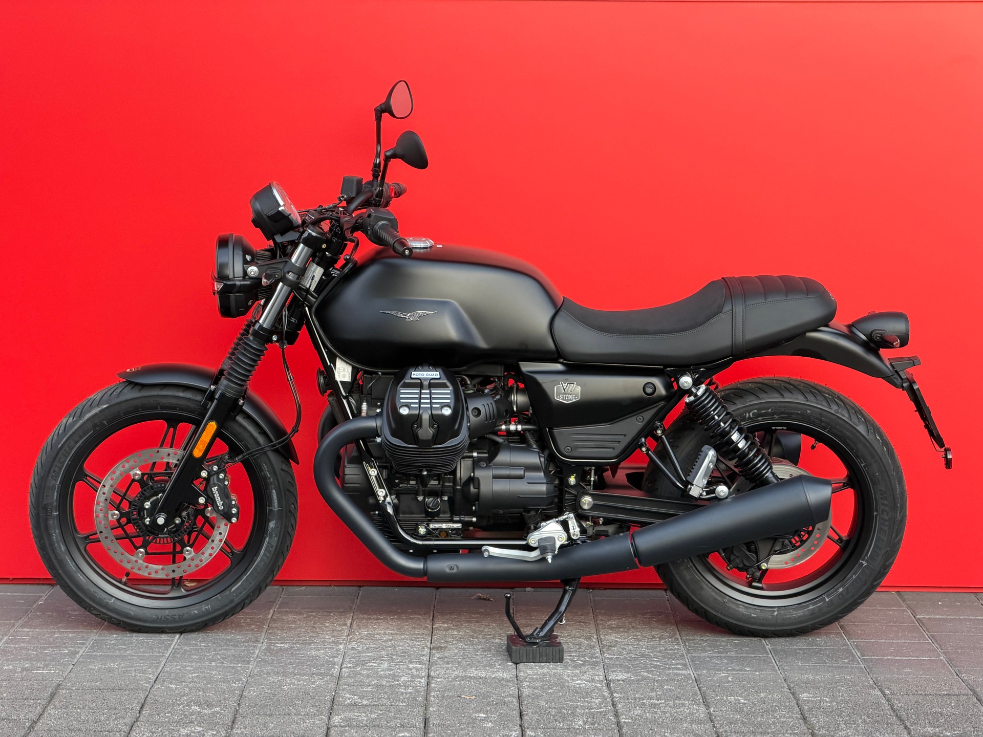 MOTO GUZZI V7 IV 850 Stone (35kW) E5+-image-3