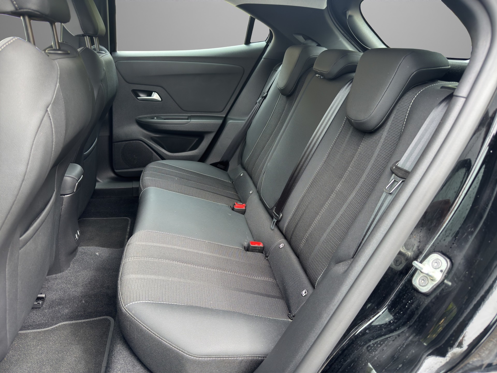 OPEL Mokka 1.2 Direct Injection Turbo Elegance-image-9