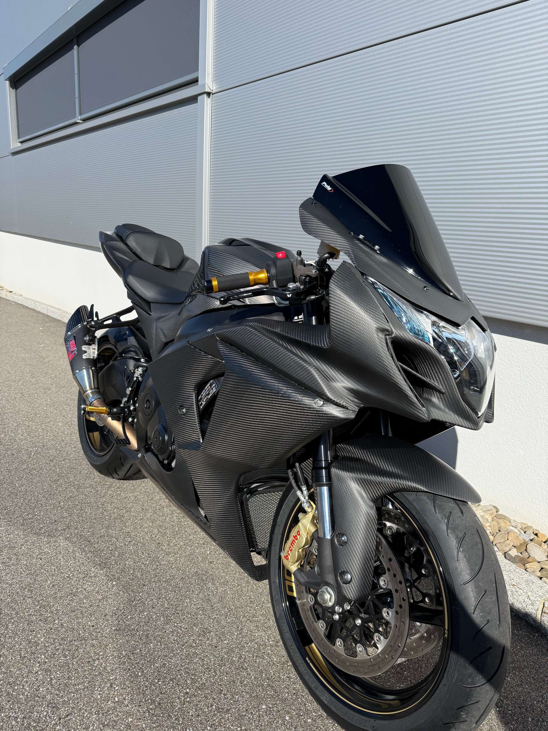 SUZUKI GSX-R 1000 Carbon-image-1