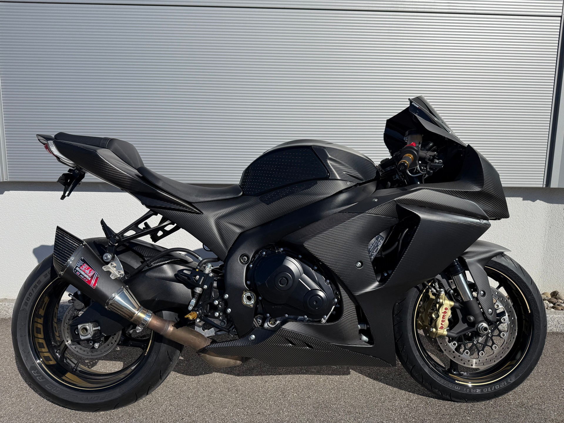 SUZUKI GSX-R 1000 Carbon-image-0