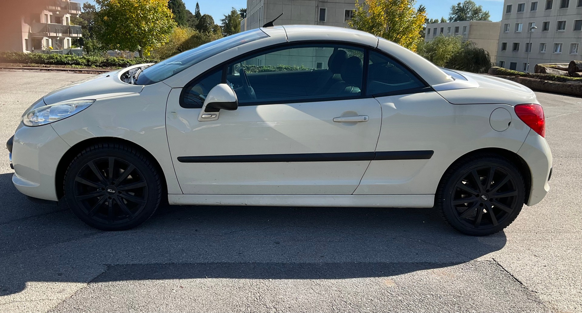 PEUGEOT 207 CC 1.6 16V Trendy-image-3