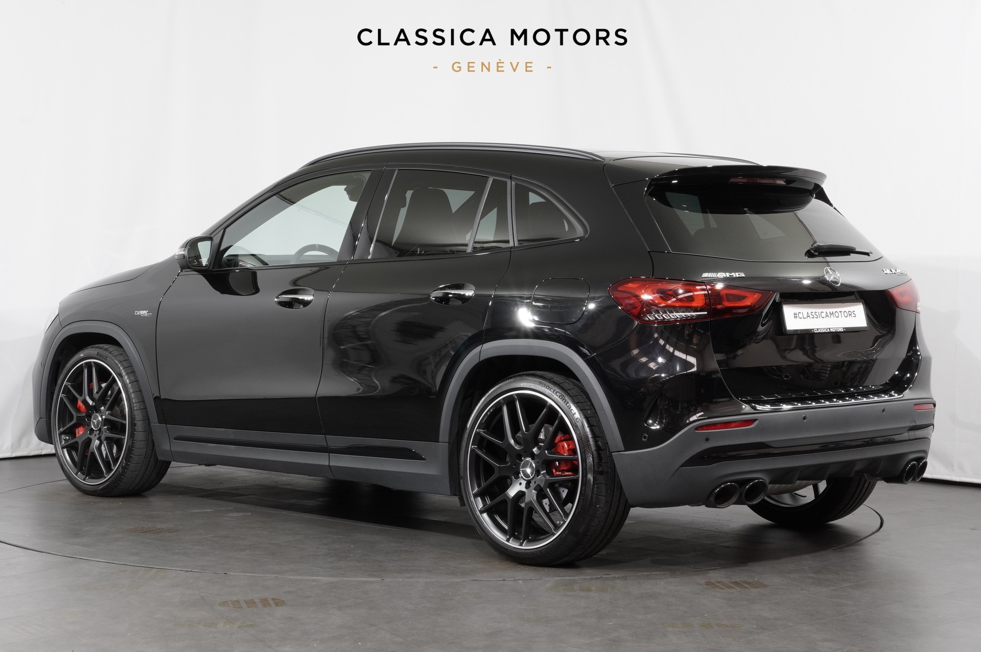 MERCEDES-BENZ GLA 45 S AMG 4Matic+ 8G-Speedshift DCT-image-5