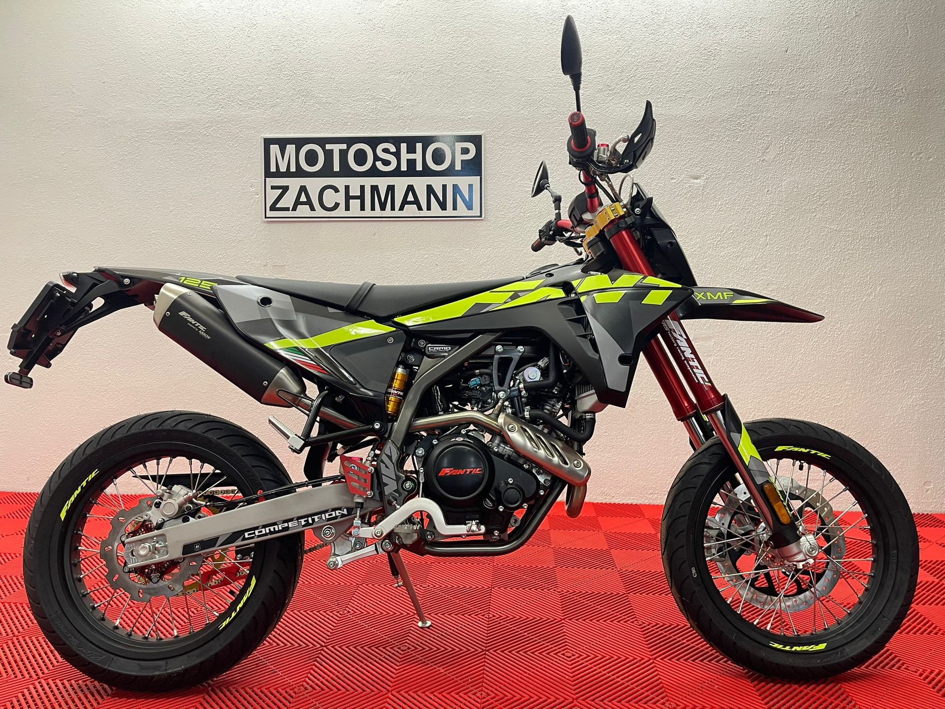 FANTIC XMF 125 Motard-image-0