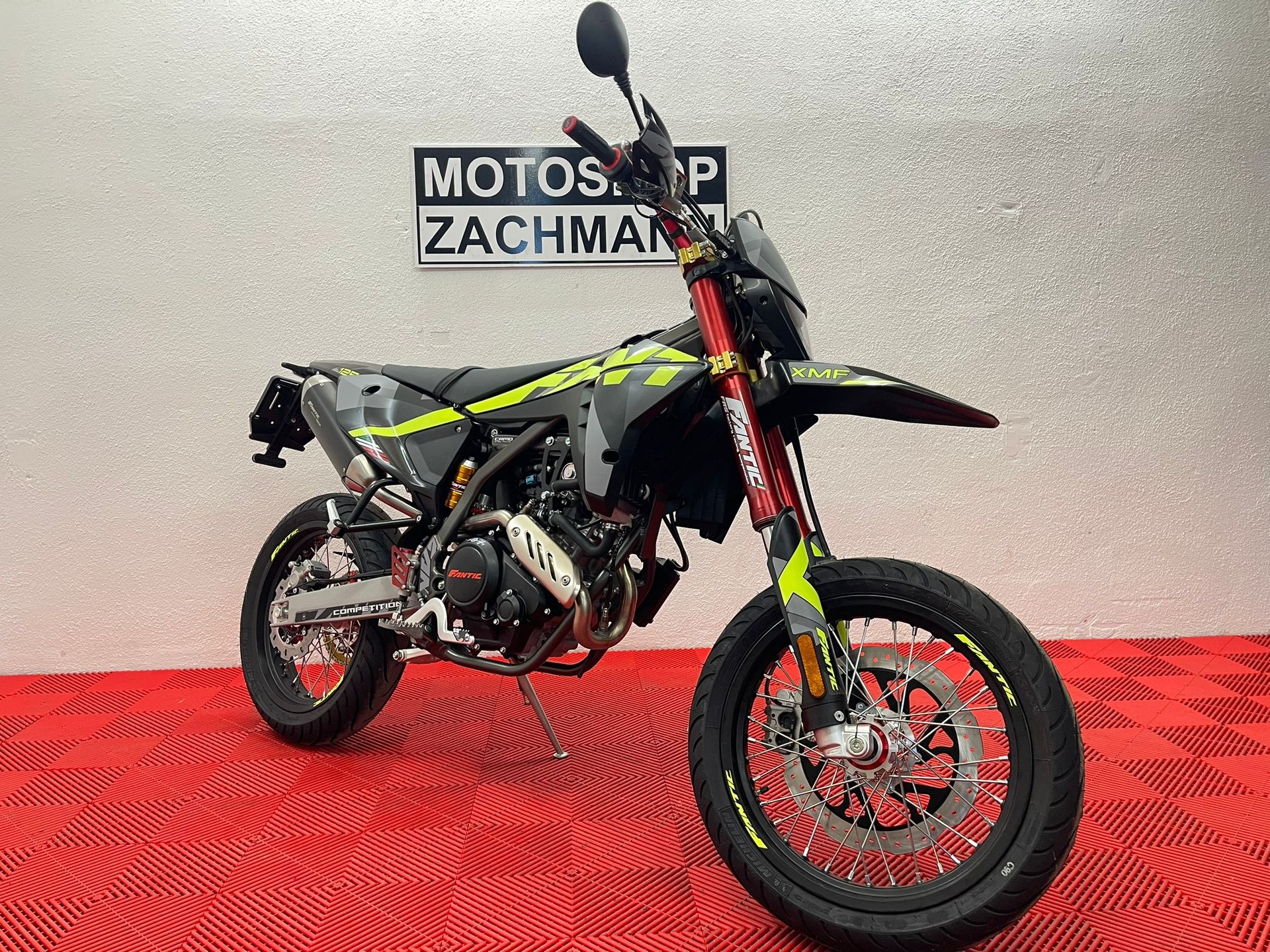 FANTIC XMF 125 Motard-image-2