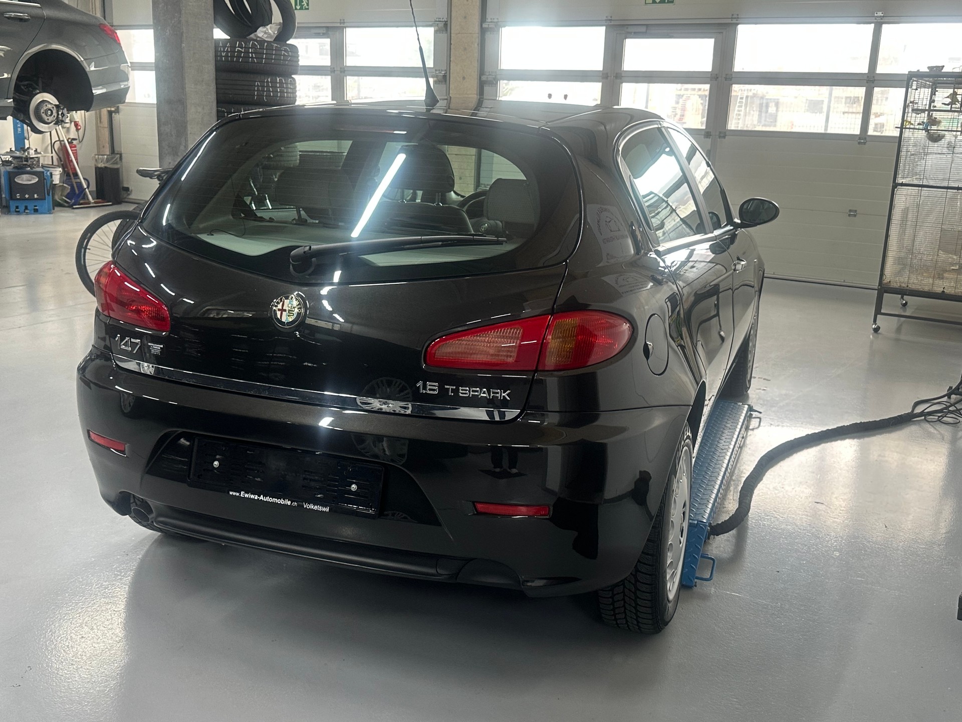 ALFA ROMEO 147 1.6 TS 16V Distinctive-image-3