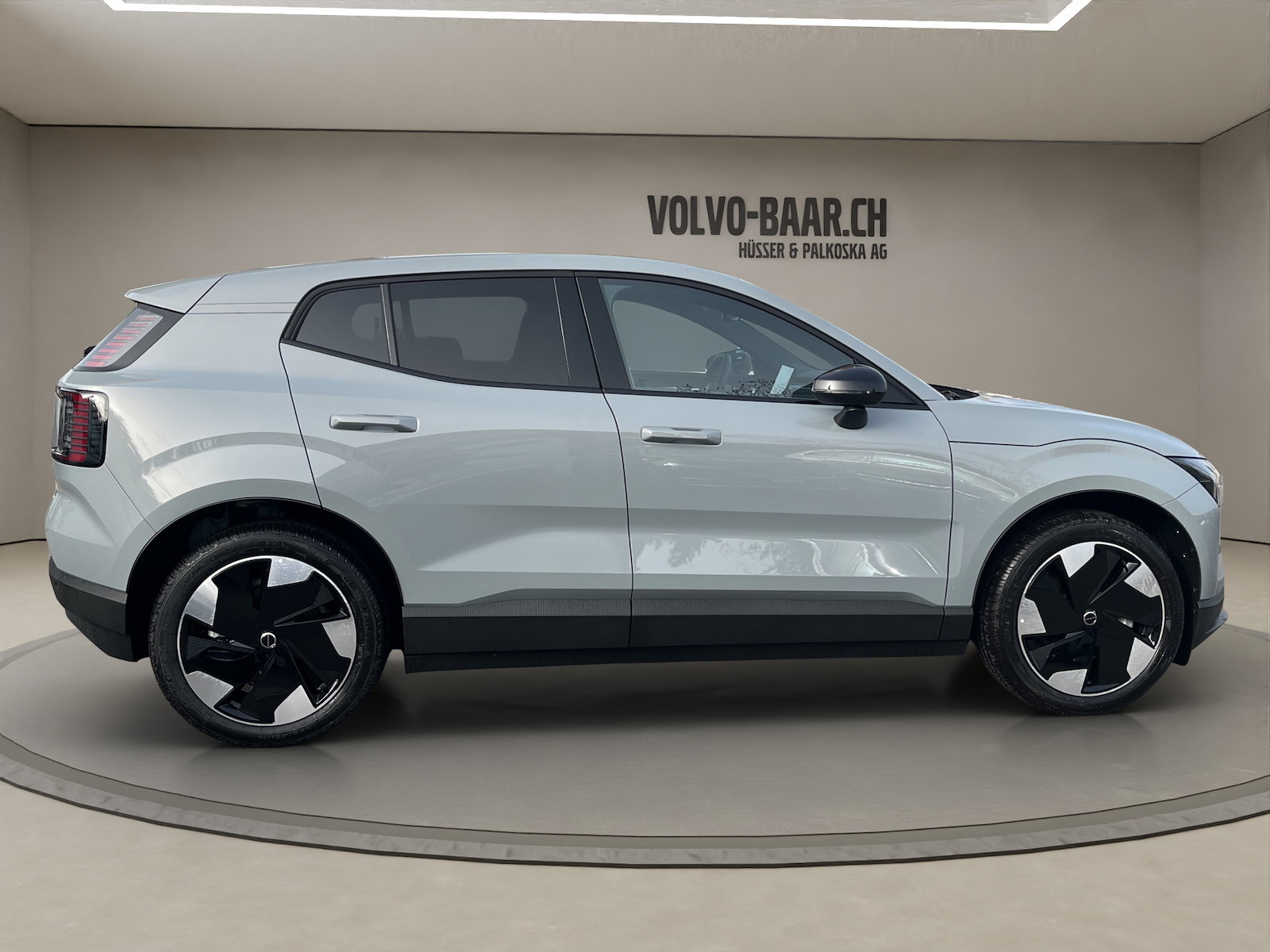 VOLVO EX 30 E60 Plus-image-5