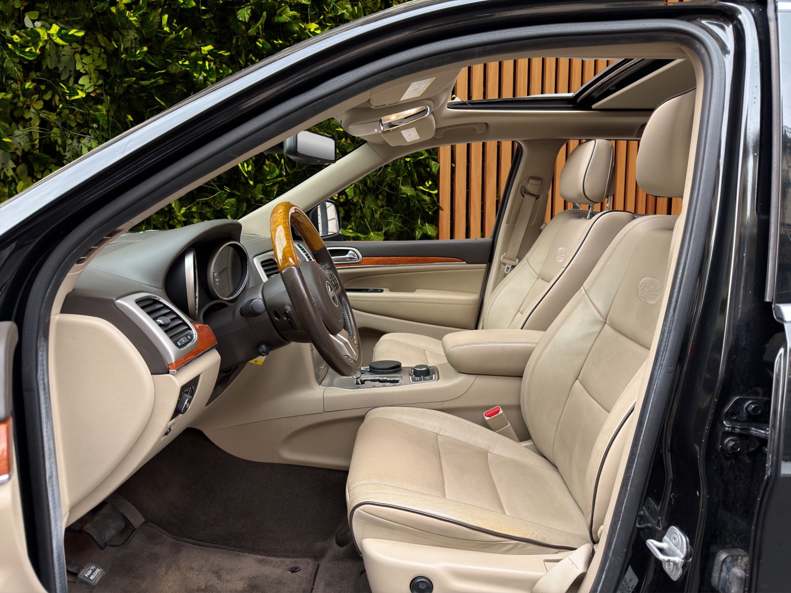 JEEP Grand Cherokee 3.0 CRD Overland Automatic-image-8