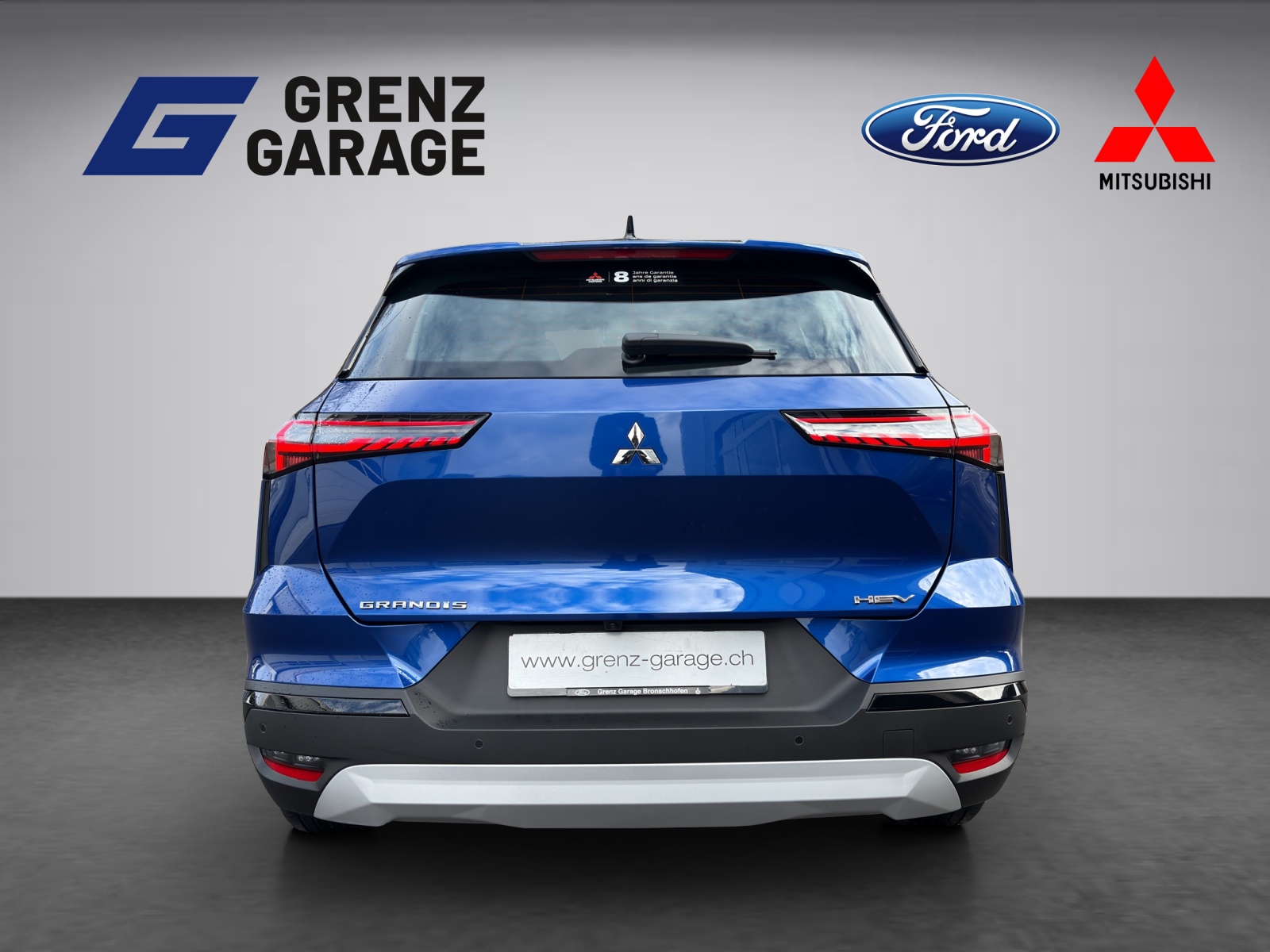 MITSUBISHI Grandis 1.8 HEV Invite+-image-4