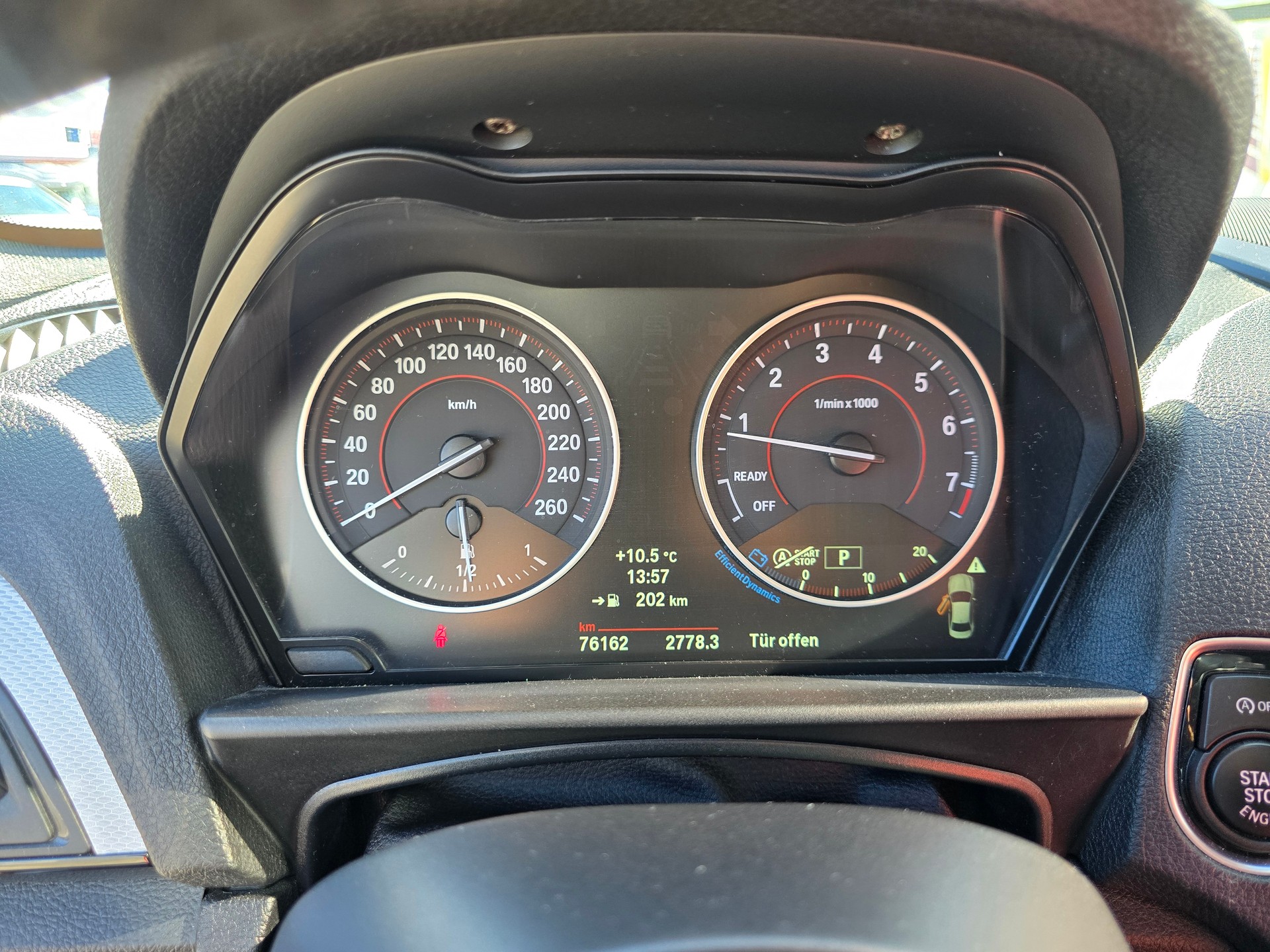 BMW M240i xDrive Steptronic-image-9