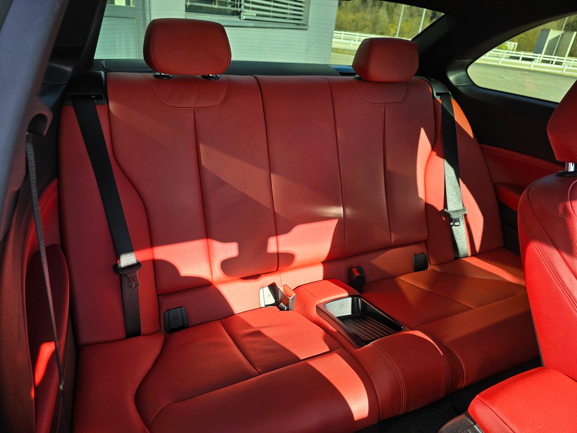 BMW M240i xDrive Steptronic-image-6