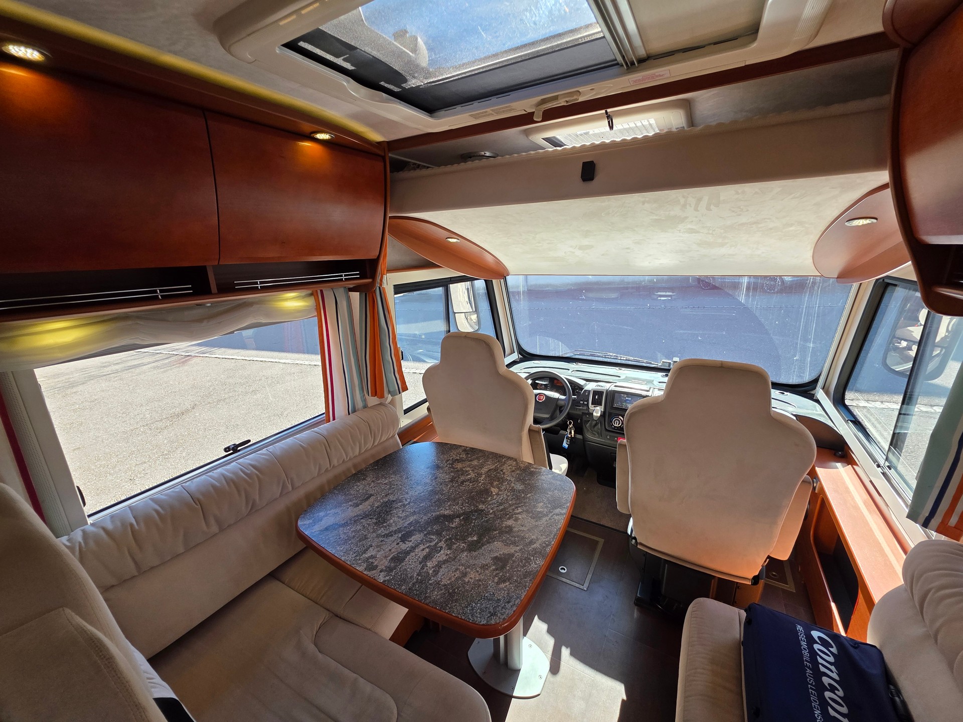 CONCORDE Credo 781 I L-image-10