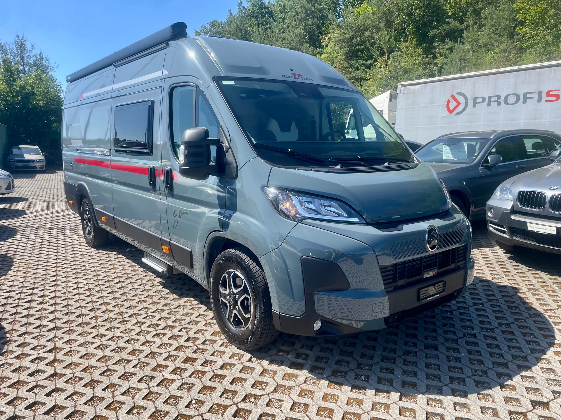 ROLLER TEAM Livingstone GO Duo "Solar" 2,2 HDi Modell 2026 8-Gang-Automat mit Abstandsregeltempomat auf Citroen Jumper/ Fiat Ducato Basis-image-1