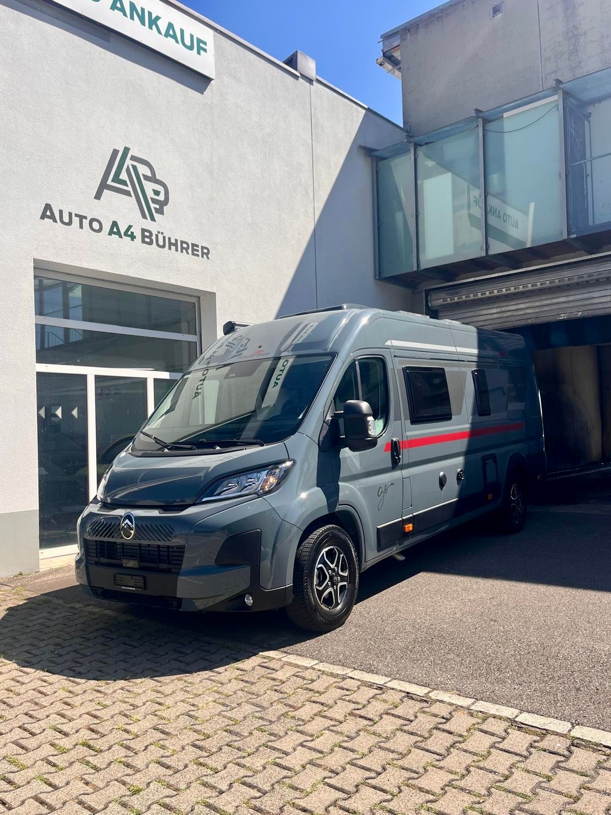 ROLLER TEAM Livingstone GO Duo "Solar" 2,2 HDi Modell 2026 8-Gang-Automat mit Abstandsregeltempomat auf Citroen Jumper/ Fiat Ducato Basis