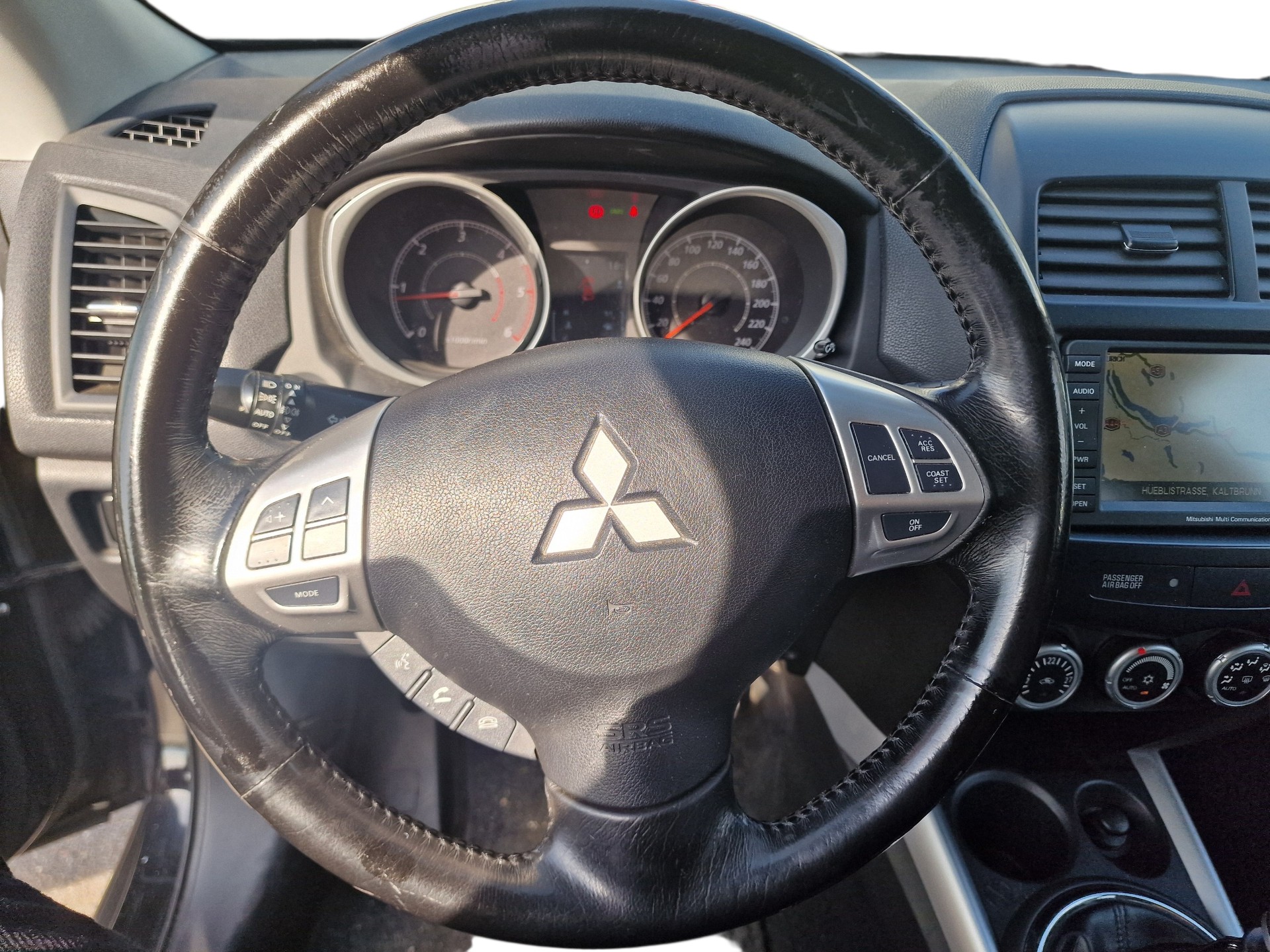 MITSUBISHI ASX 1.8 DID SuperJubilé 4WD 1.Hand 12Mt Gara MFK Neu-image-11