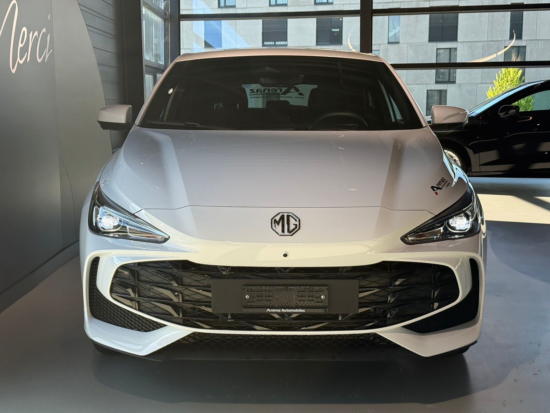 MG 3 1.5 Hybrid Luxury Aut.-showroom-element-2