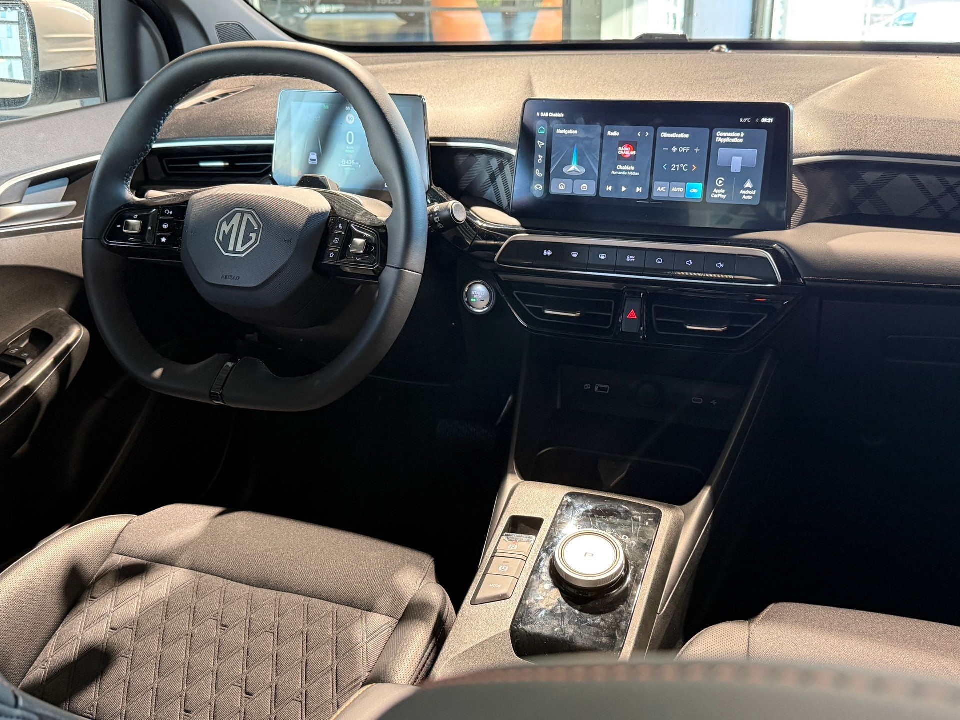 MG 3 1.5 Hybrid Luxury Aut.-image-9