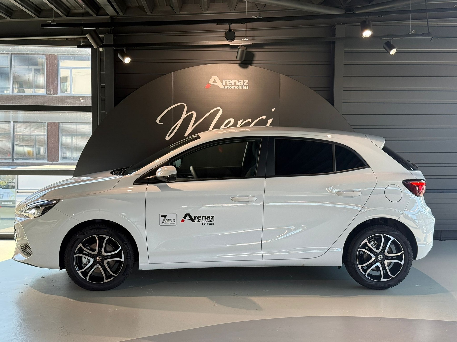 MG 3 1.5 Hybrid Luxury Aut.-showroom-element-1