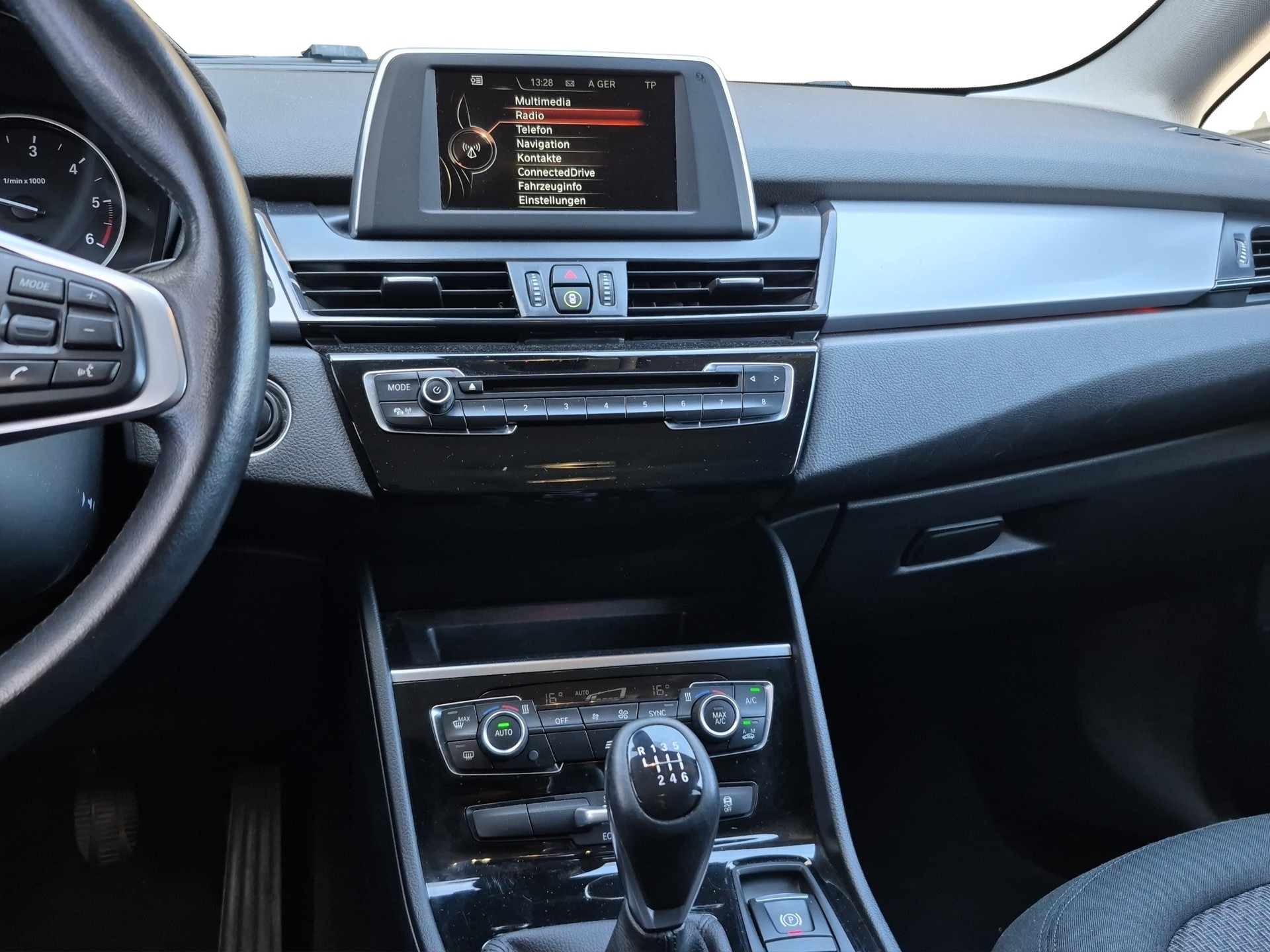 BMW 218d xDrive Gran Tourer *7-Pätzer* *Allrad*-image-9