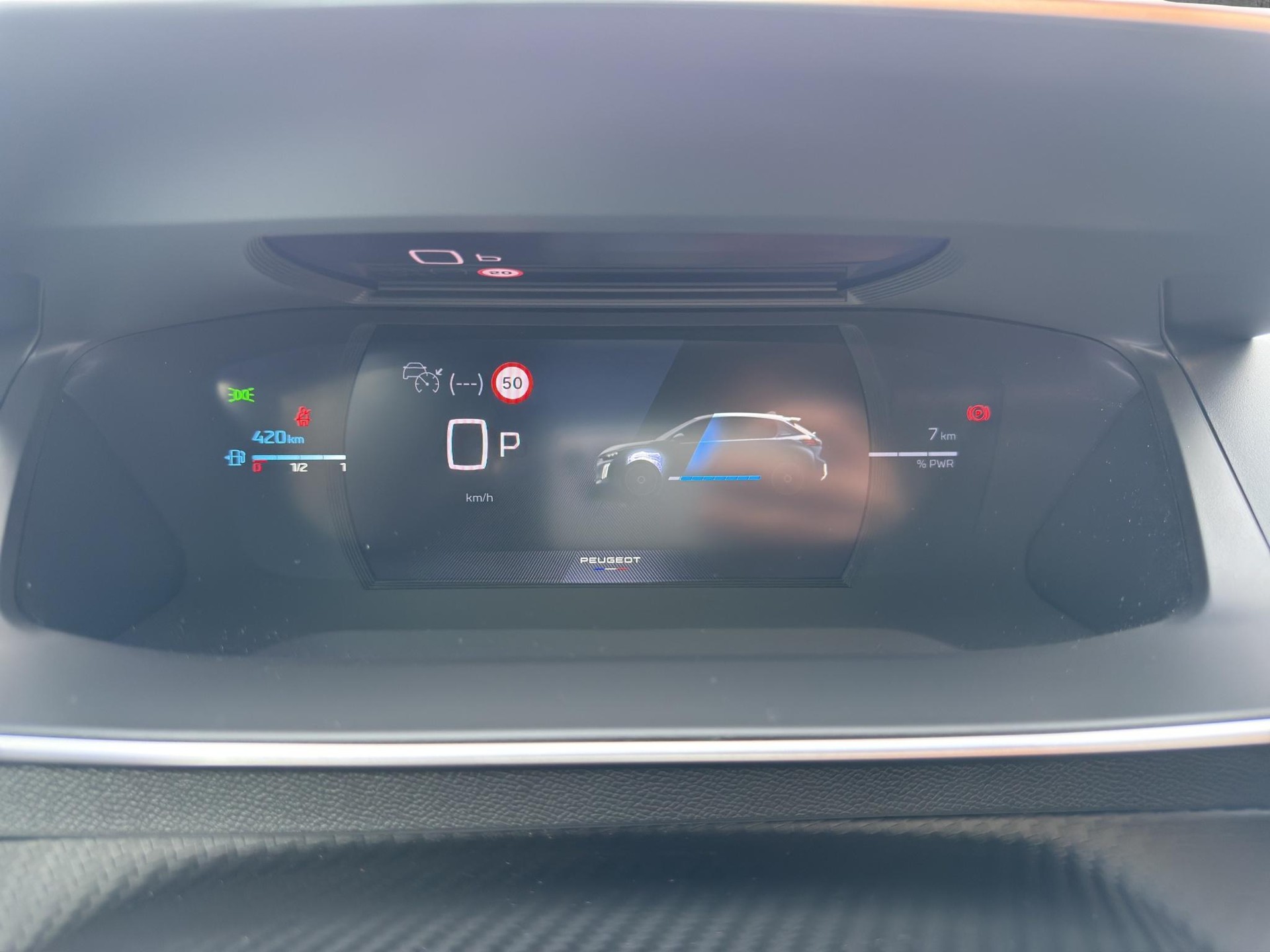 PEUGEOT 208 1.2 Hybrid 145 GT-image-12