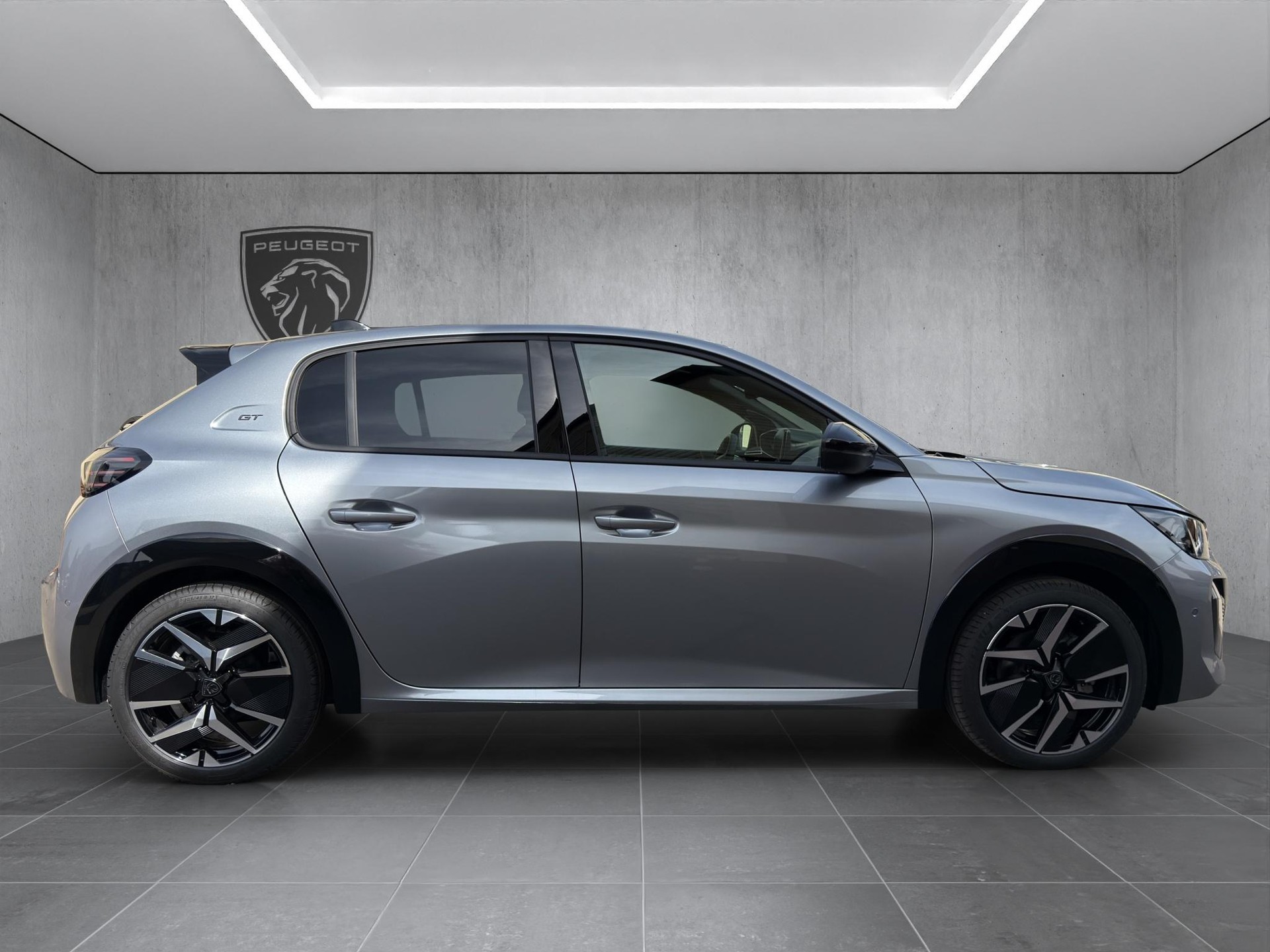 PEUGEOT 208 1.2 Hybrid 145 GT-showroom-element-3