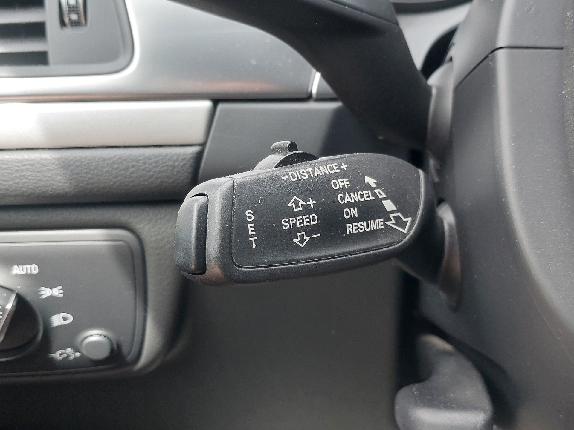 AUDI A6 Avant 3.0 TDI V6 quattro S-tronic-image-9