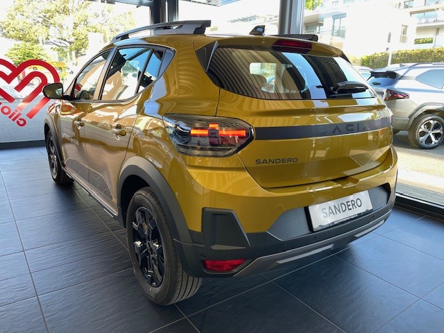 DACIA Sandero Stepway TCe 110 Extreme-showroom-element-2