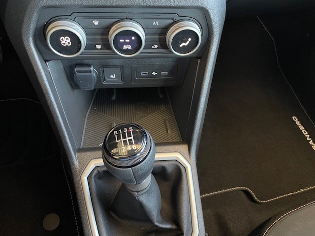 DACIA Sandero Stepway TCe 110 Extreme-image-12
