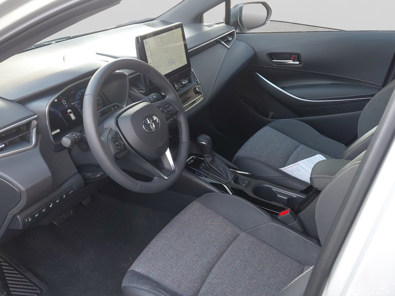TOYOTA Corolla Touring Sports 2.0 HSD Swiss Edition-image-8