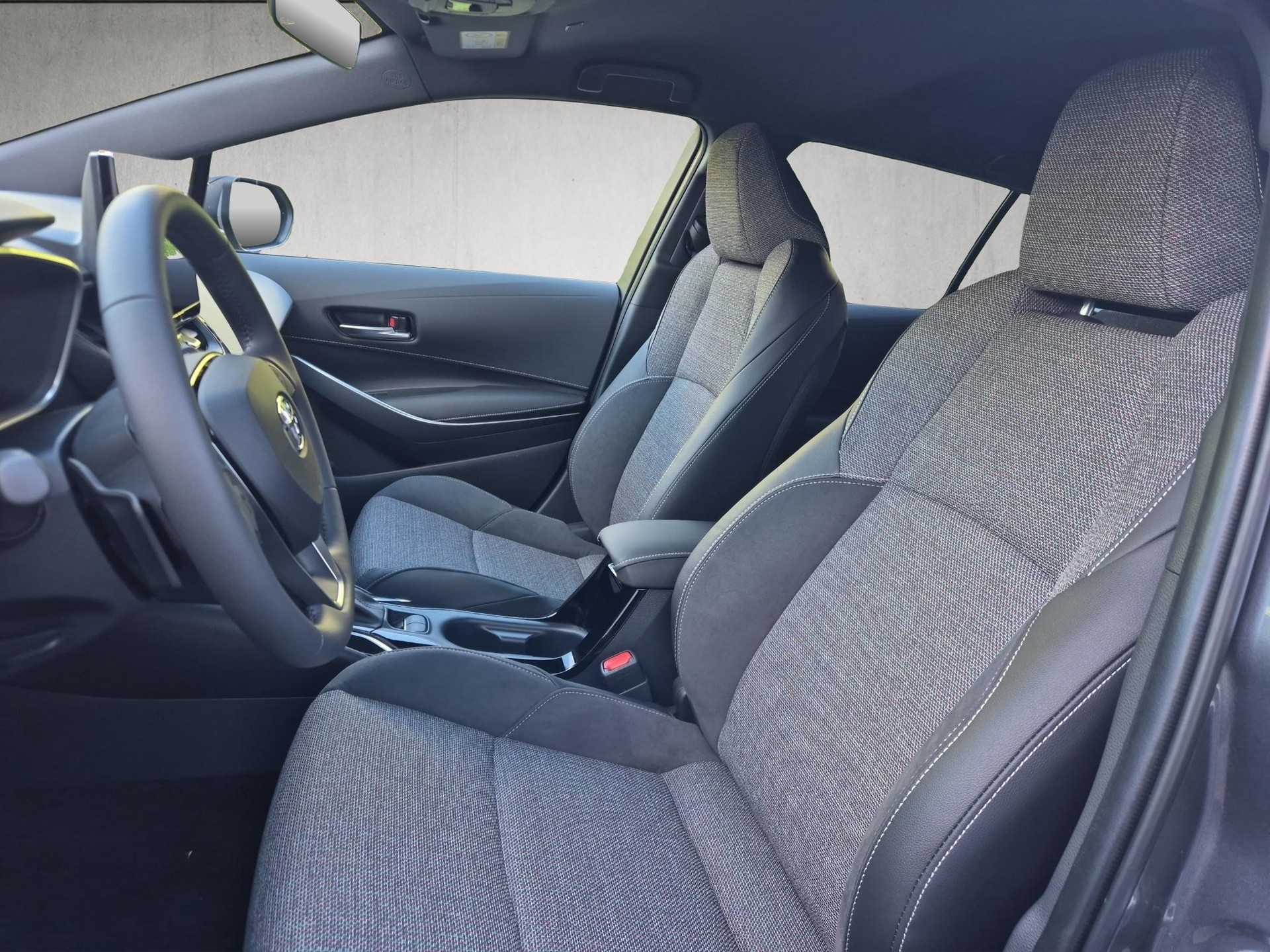 TOYOTA Corolla Touring Sports 2.0 HSD Trend-image-9