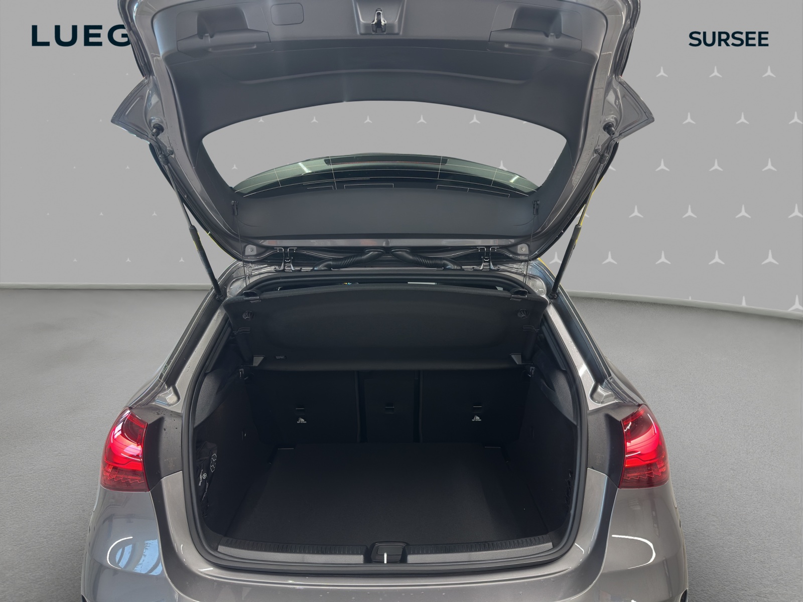 MERCEDES-BENZ A 200 Night Star 7G-DCT-image-14