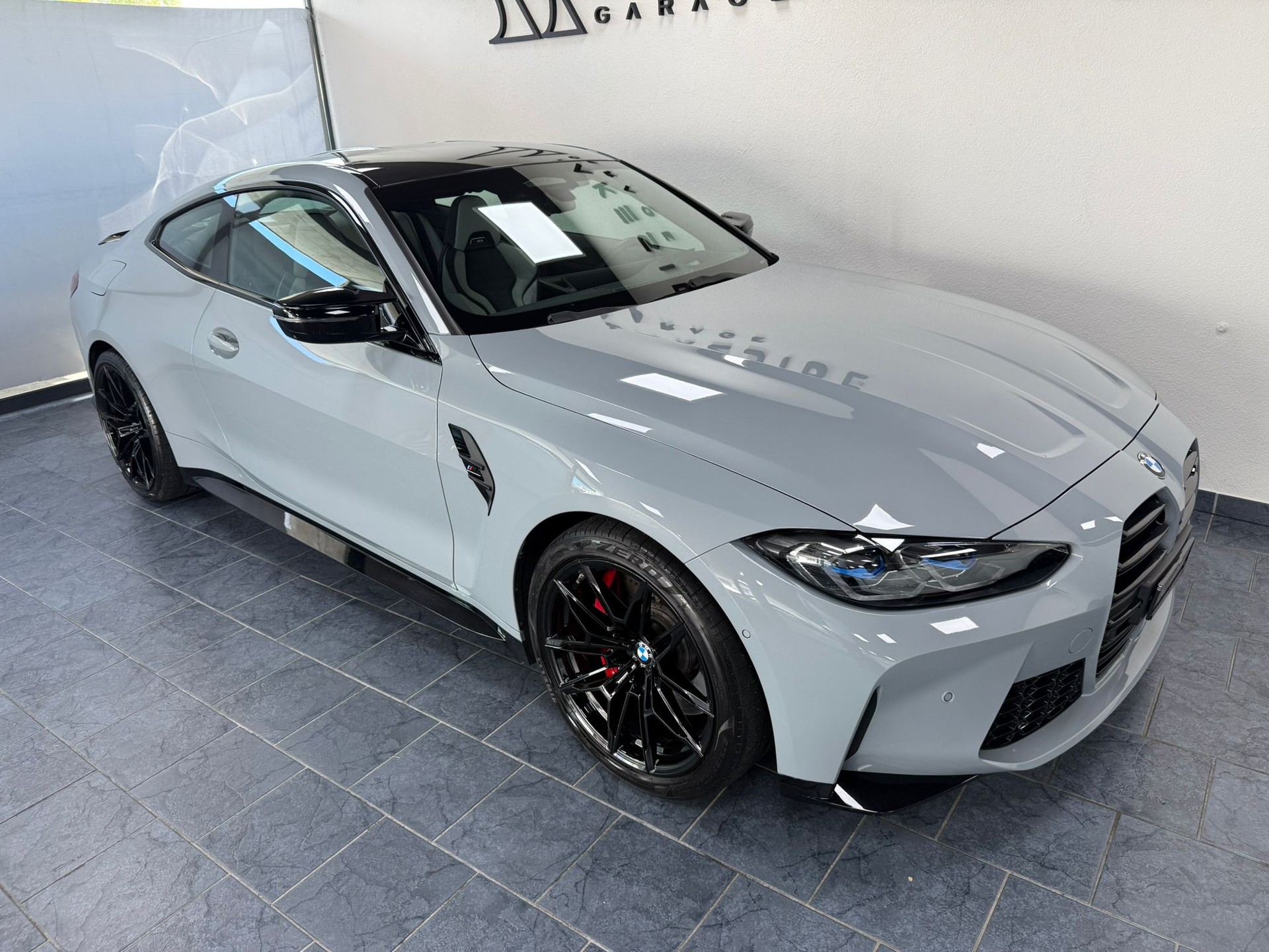 BMW M4 Coupé Competition M xDrive-showroom-element-2